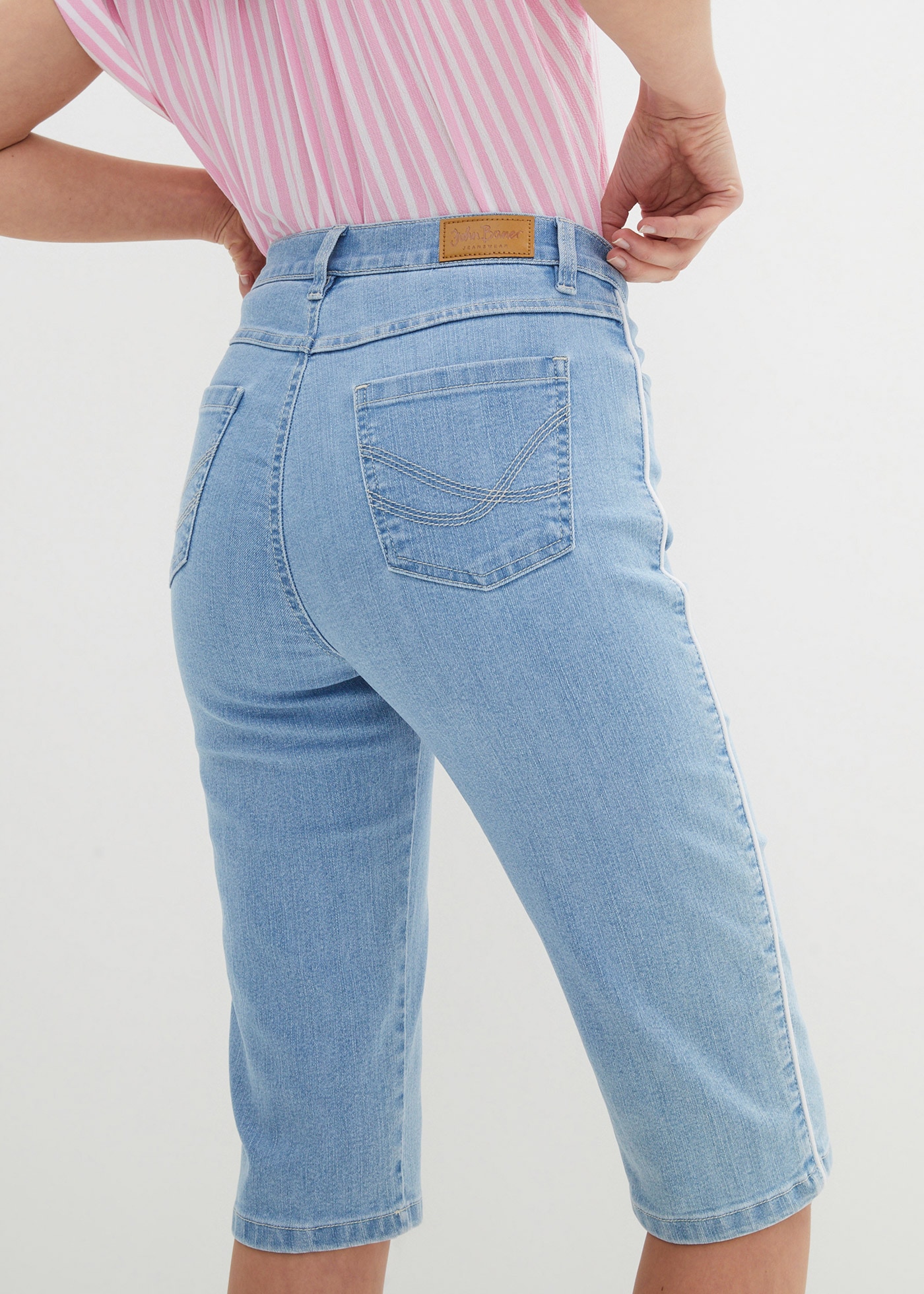 Image of bonprix Bermudas "Jeans Bermuda Slim Fit High Waist" aus Baumwollmischung mit Stretch, Slim Fit, casual Stil