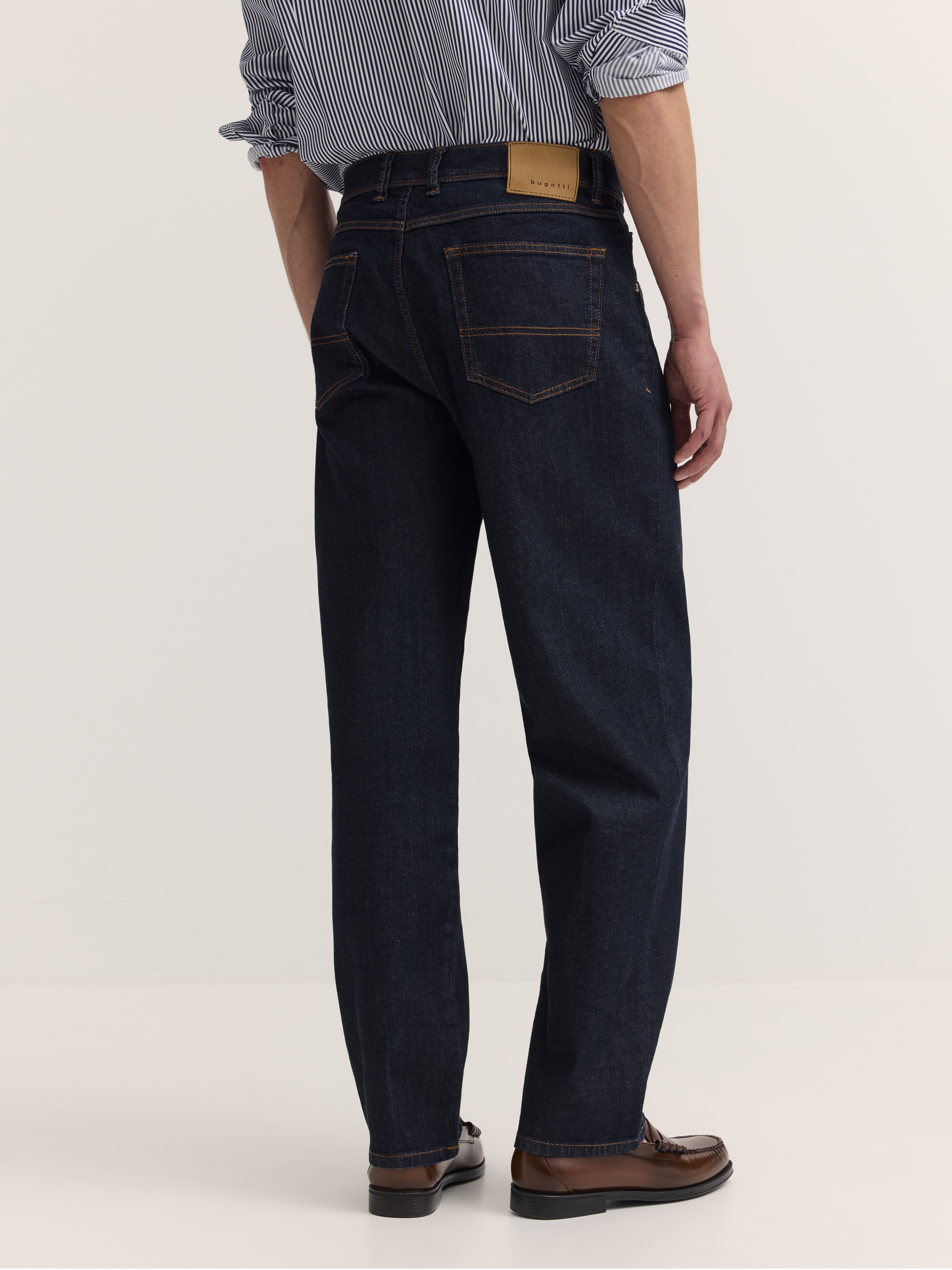 bugatti Jeans à 5 poches »Loose Fit« en denim brut Kaihara