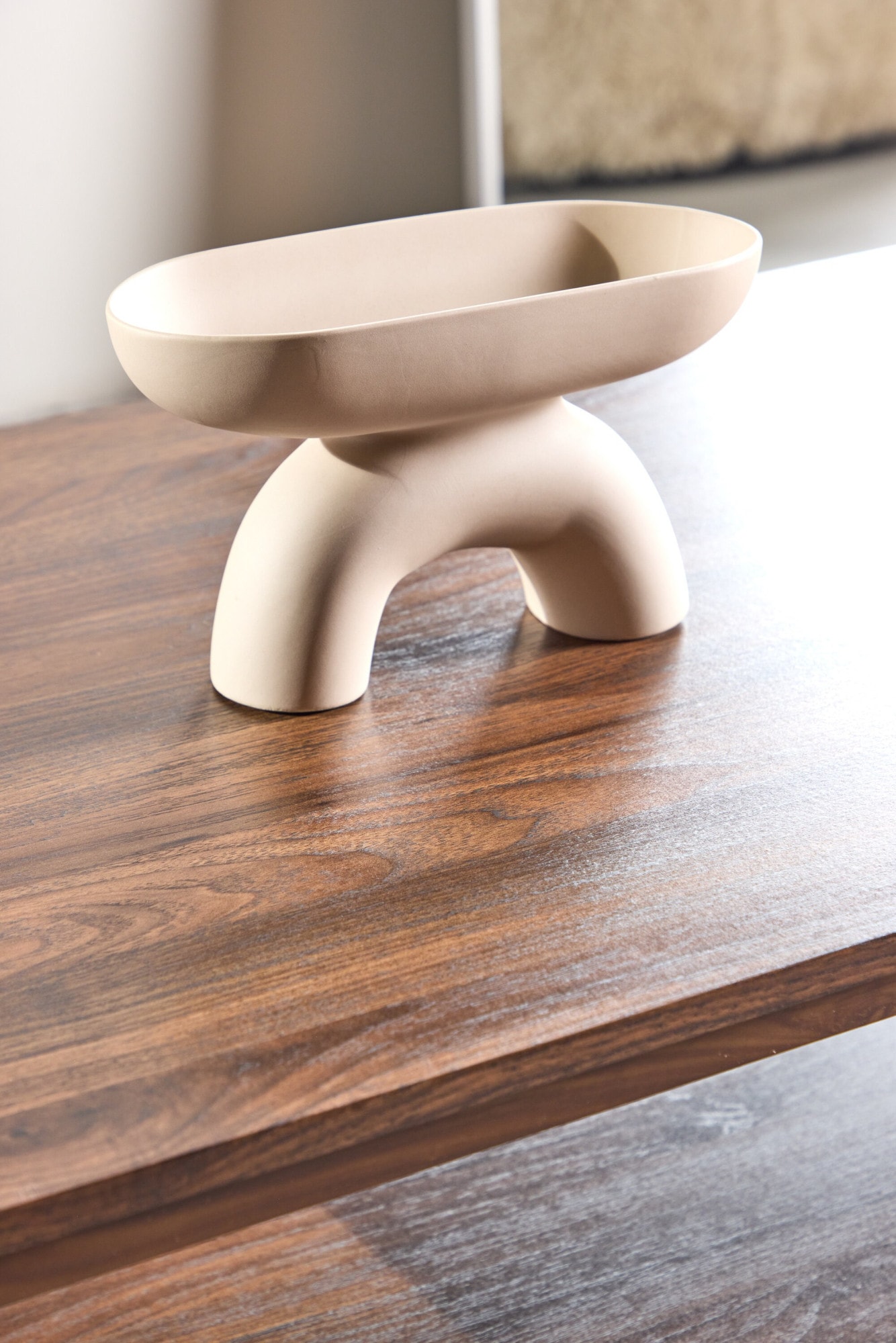 Venture Home Couchtisch »Maglehem, rechteckiger Couchtisch 130 × 60 cm in Walnussoptik« Sofatisch, MDF, Stahlgestell, Papierlaminat, rechteckig, modern