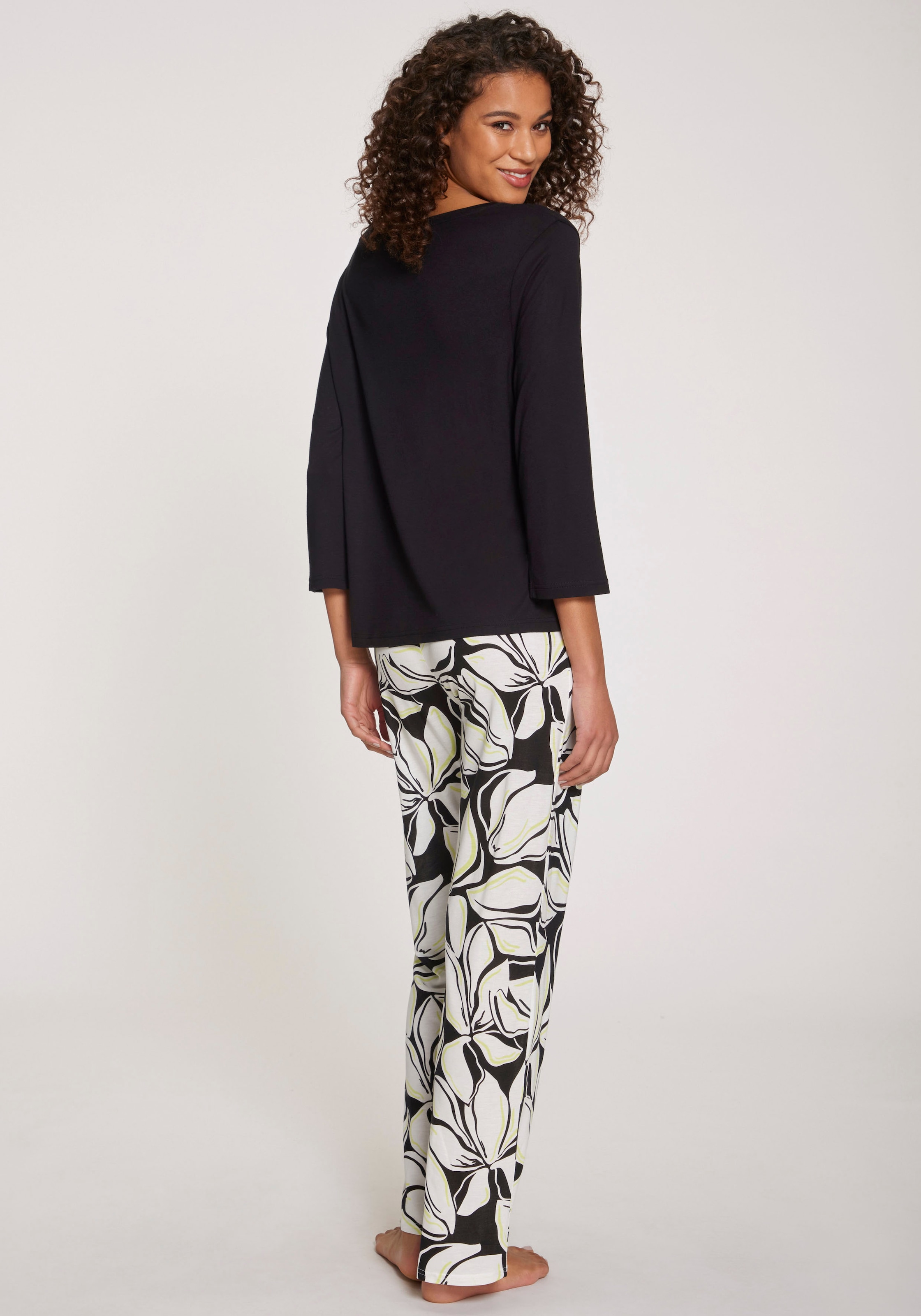 Vivance Dreams Pyjama 2 tlg. mit Allover-Druck