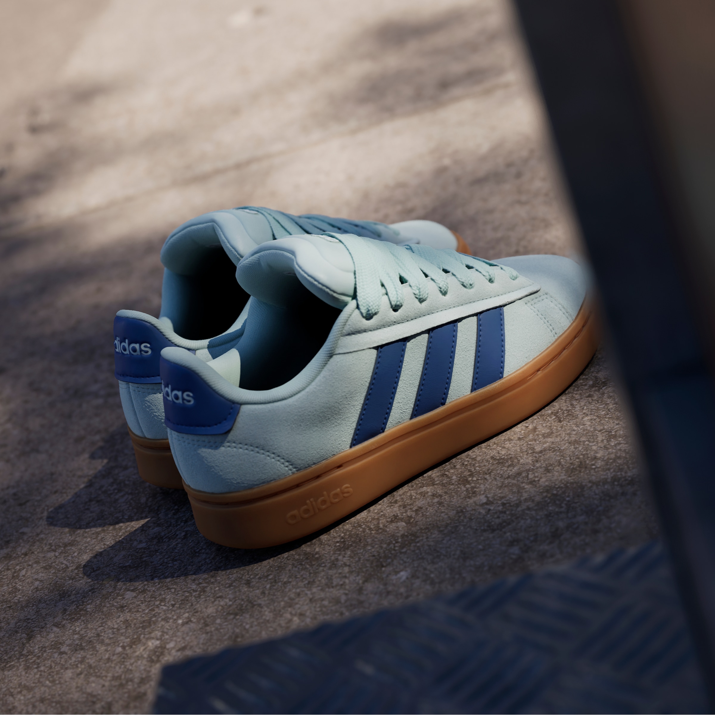 adidas Sportswear Sneaker »GRAND COURT ALPHA«, Design inspiriert vom adidas Campus 00