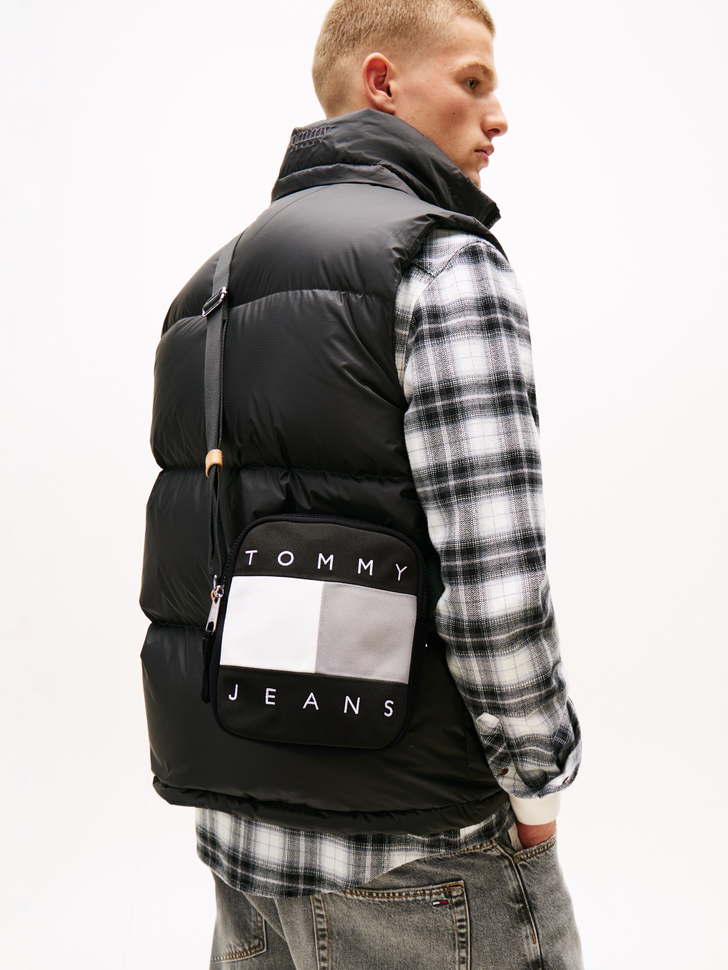 Tommy Jeans Umhängetasche »TJM ARCHIVE REPORTER« , Men Schultertasche mit plakativem Logoschriftzug