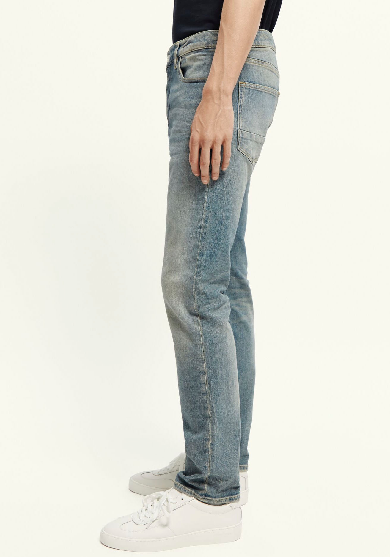 Scotch & Soda Slim-fit-Jeans »Seasonal Essentials Ralston slim jeans, Scrape and Move«, mit Faded-out & leichten used Effekten