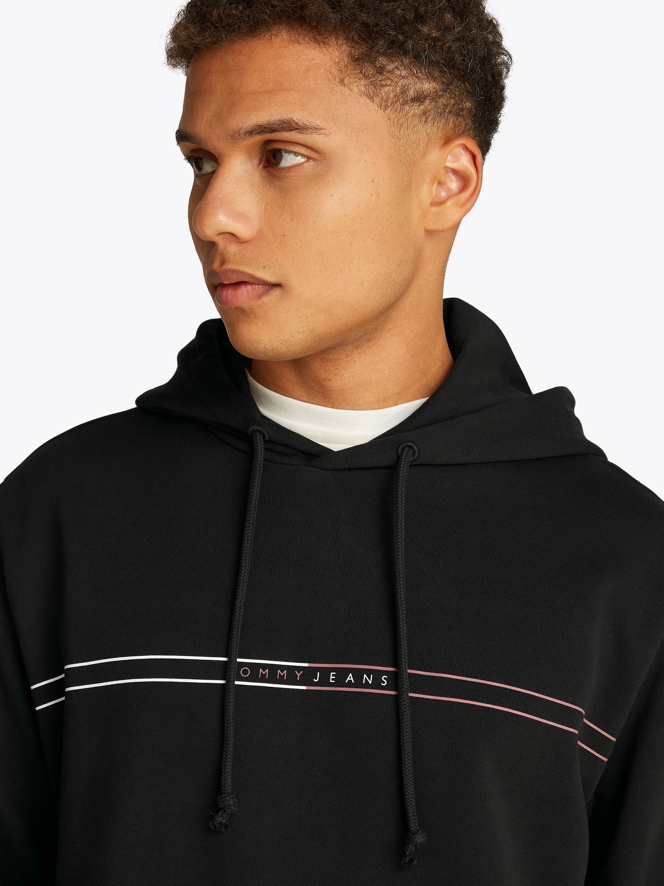 Tommy Jeans Plus Hoodie »TJM REG ENTRY GRAPHIC HOODIE EXT«, Mit Rundhalsausschnitt