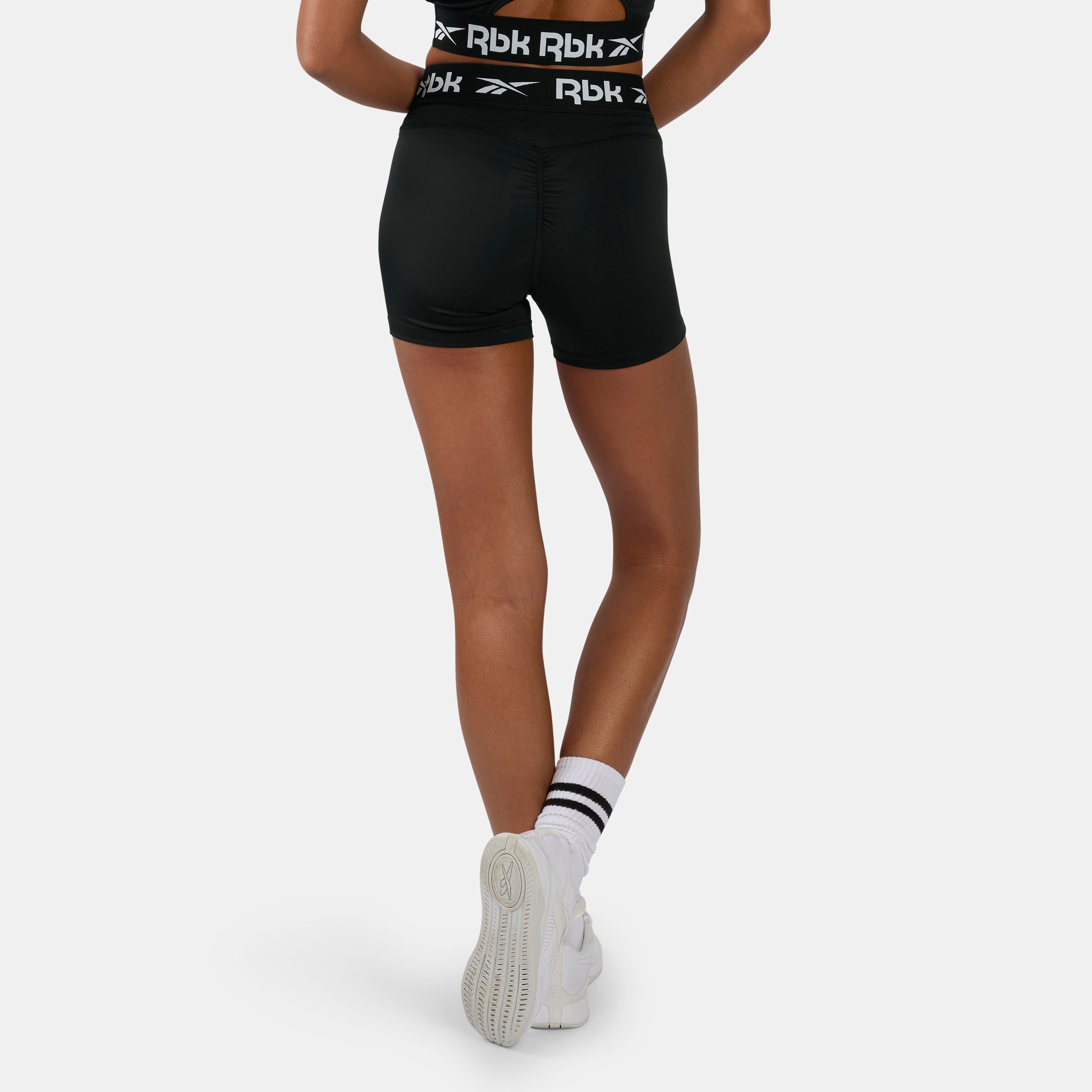 Reebok Trainingsshorts »ID TRAIN RUCHED BOOTY SHORTS«  sportlicher Stil