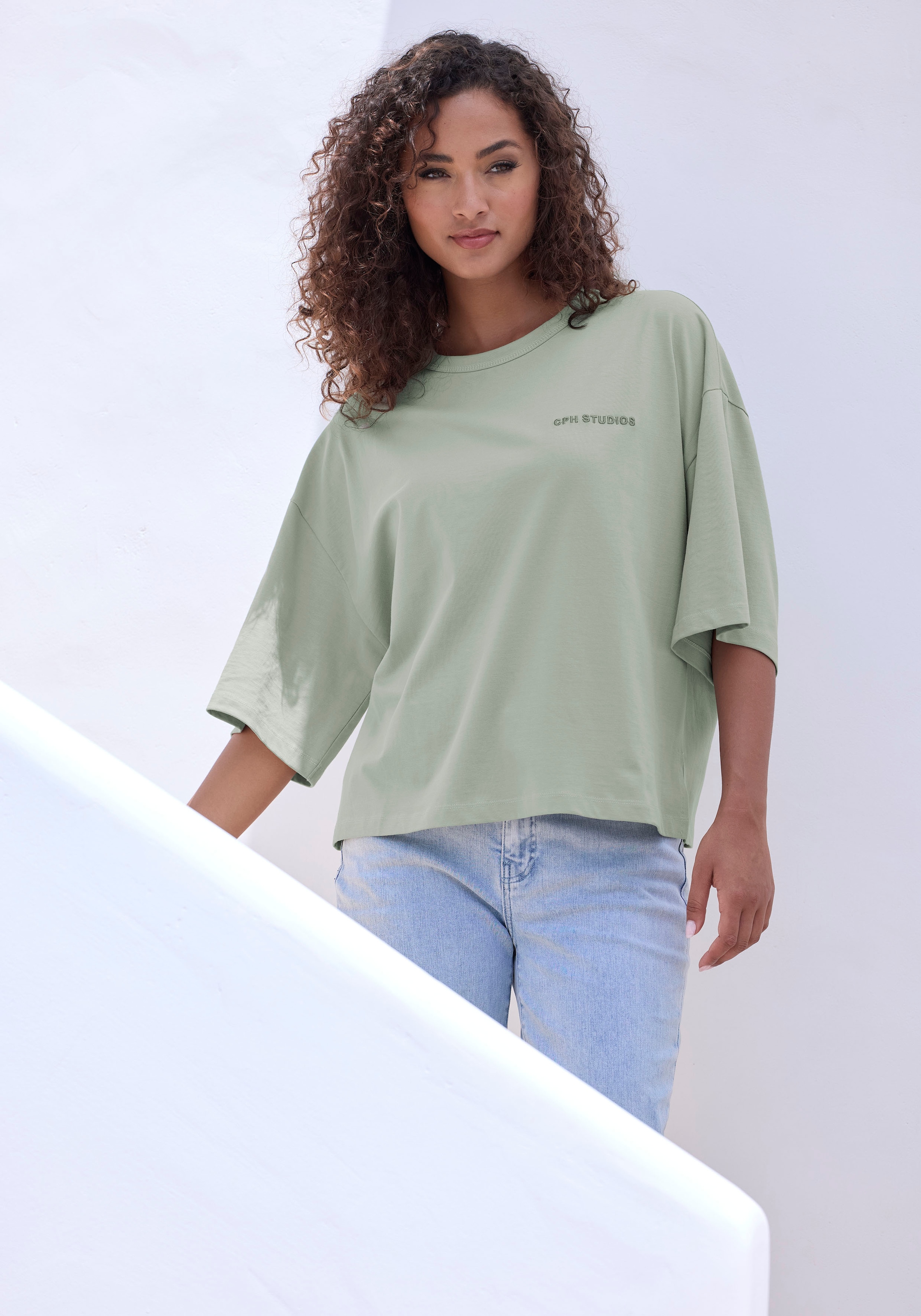 Copenhagen Studios Oversize-Shirt »mit hochwertiger Logostickerei«, aus heavy Bio-Baumwoll-Qualität