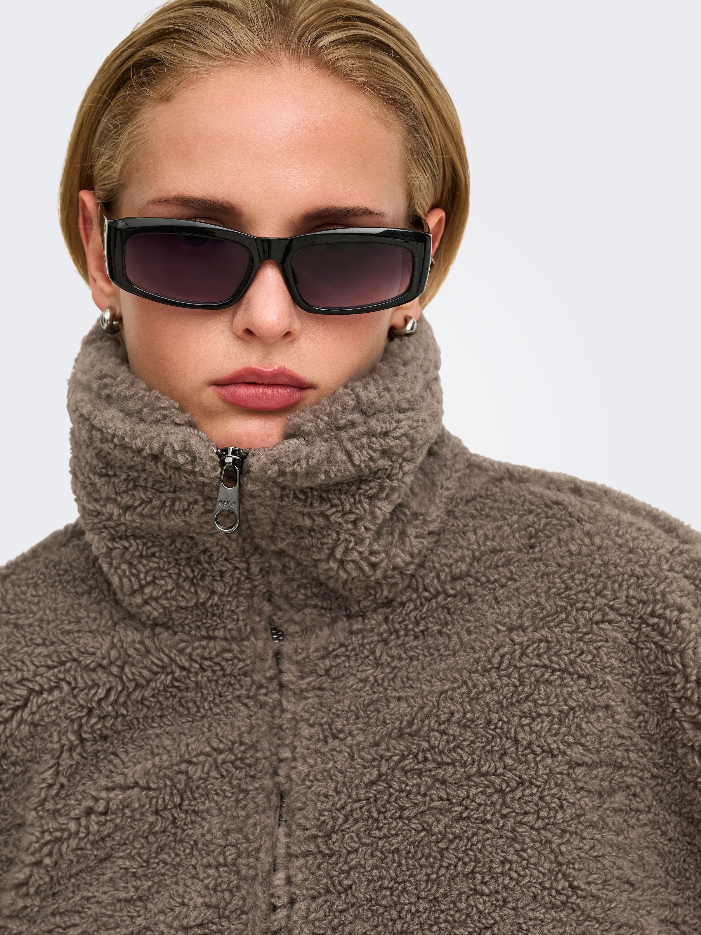 ONLY Veste en peluche »ONLADELE TEDDY BOMBER JACKET OTW« Fibre synthétique, qualité peluche teddy