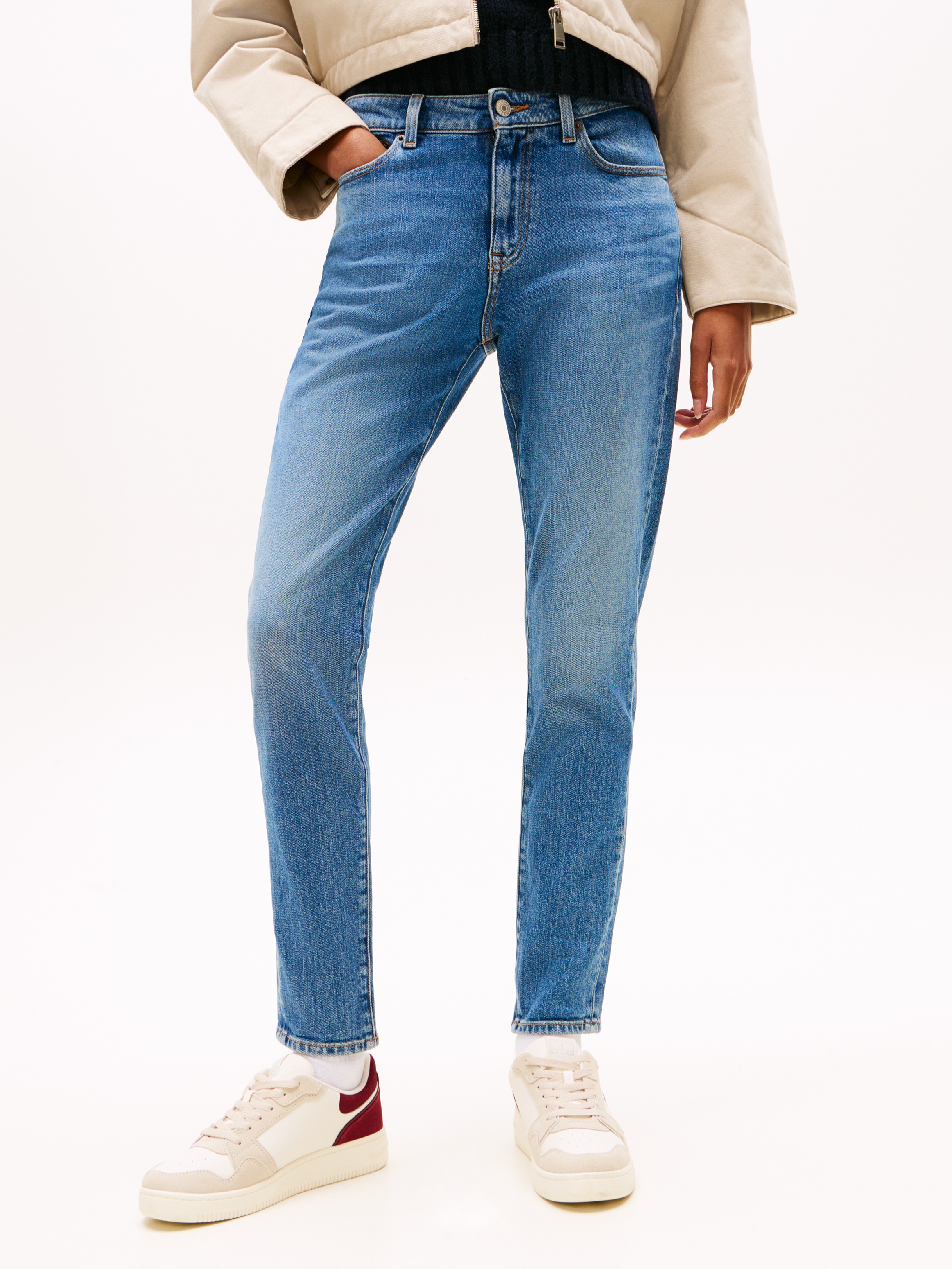 Image of Tommy Jeans Slim-fit-Jeans "TJLUCY MR SLIM"