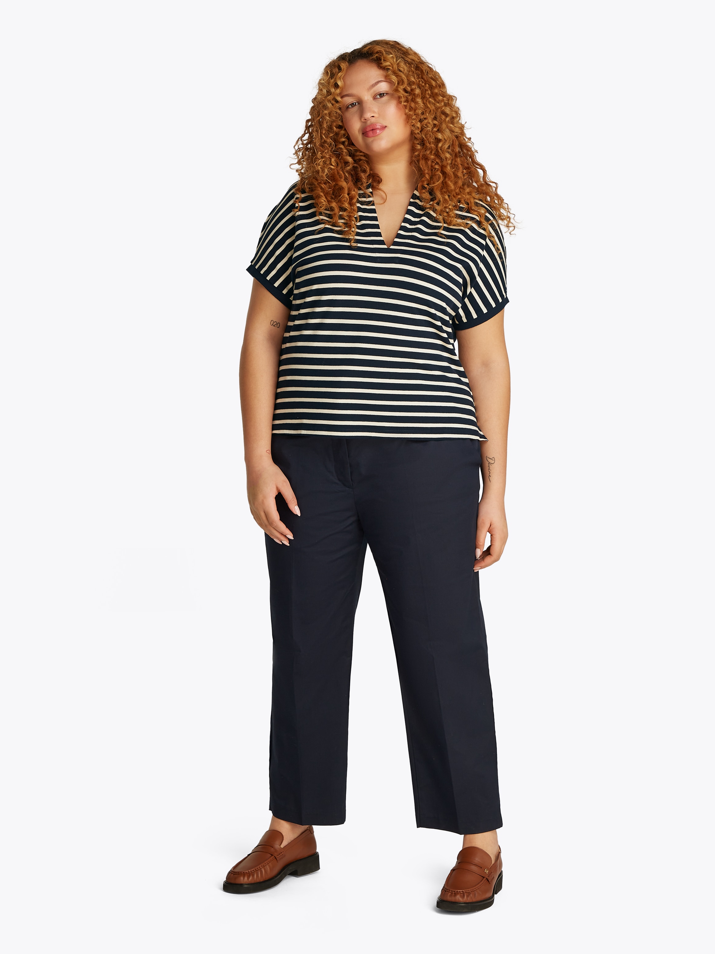 Tommy Hilfiger Curve Poloshirt »CRV LYOCELL OPEN-NK POLO SS«, in Grossen Grössen, Polokragen, Streifenmuster