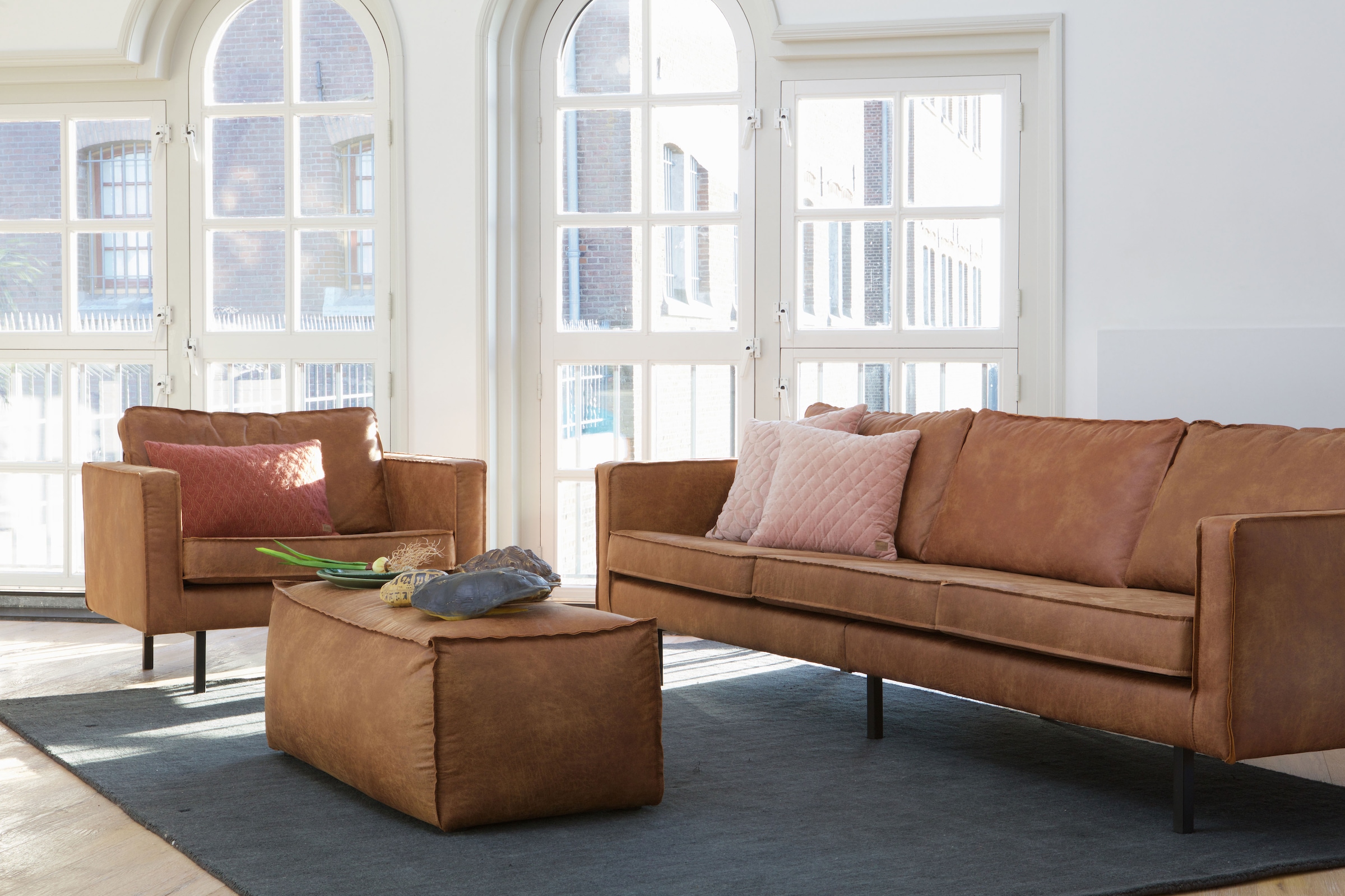 WOOOD Hocker »Rodeo mit Recycling-Kunstleder, B 120 x T 60 x H 43 cm« Aus echten Lederresten, pflegeleicht, kombinierbar in der Rodeo-Serie