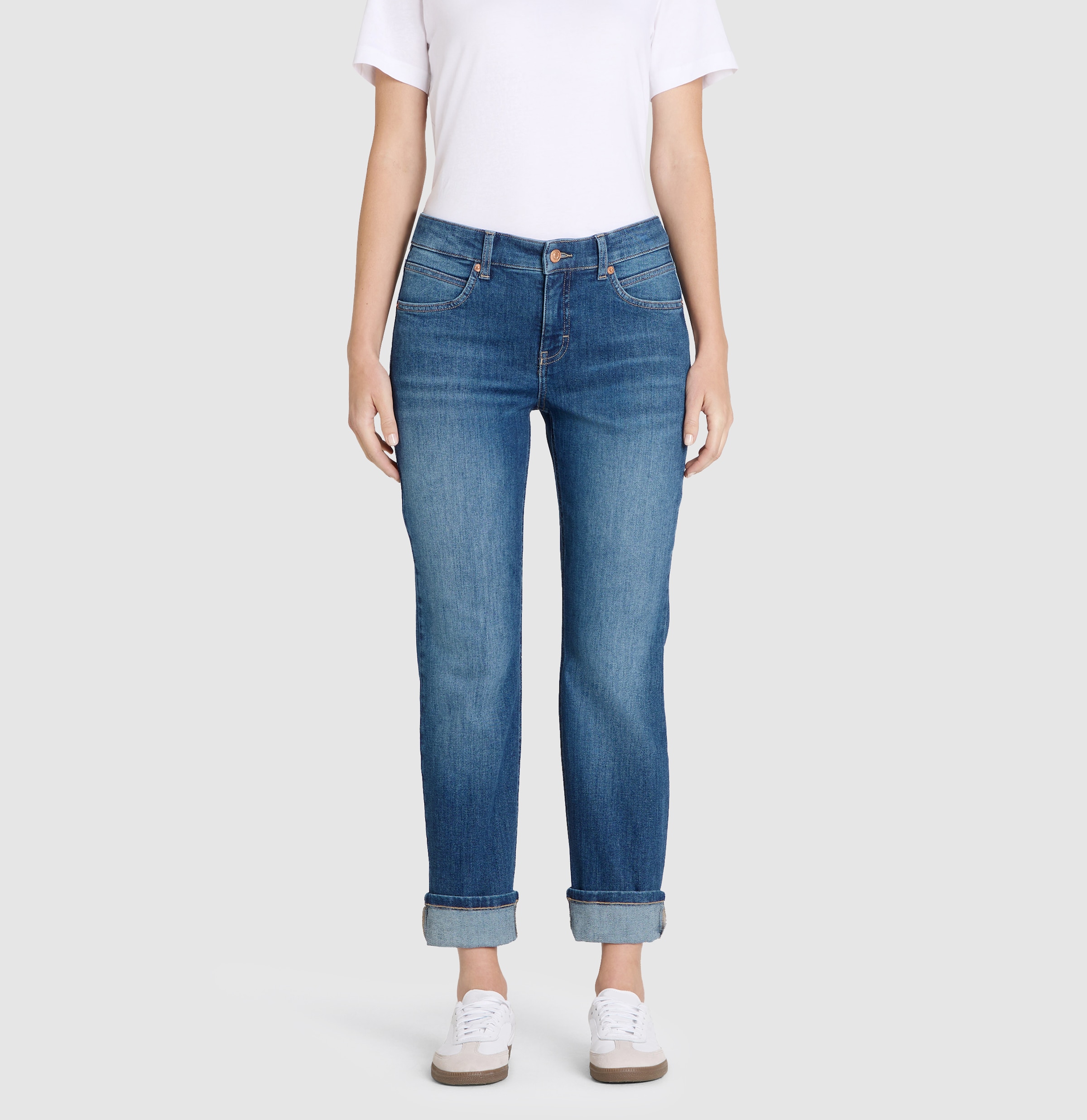 Image of MAC Straight-Jeans "SUE relax" im Four-Pocket Style