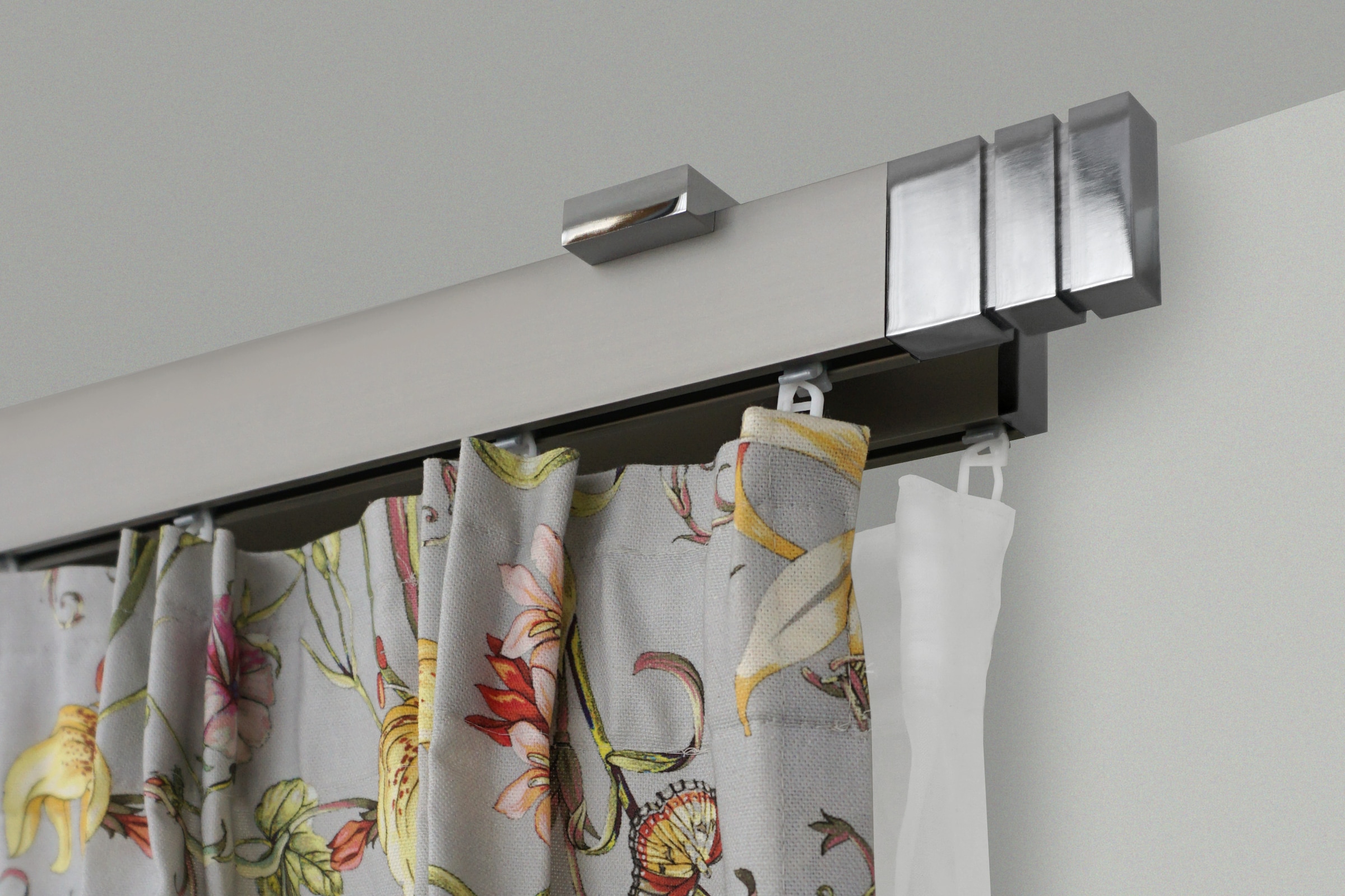Image of GARESA Gardinenstange "FLAT" 2 läufig-läufig Wunschmasslänge Rechteckprofil, Deckenmontage, perfekter Lauf, modern, verlängerbar