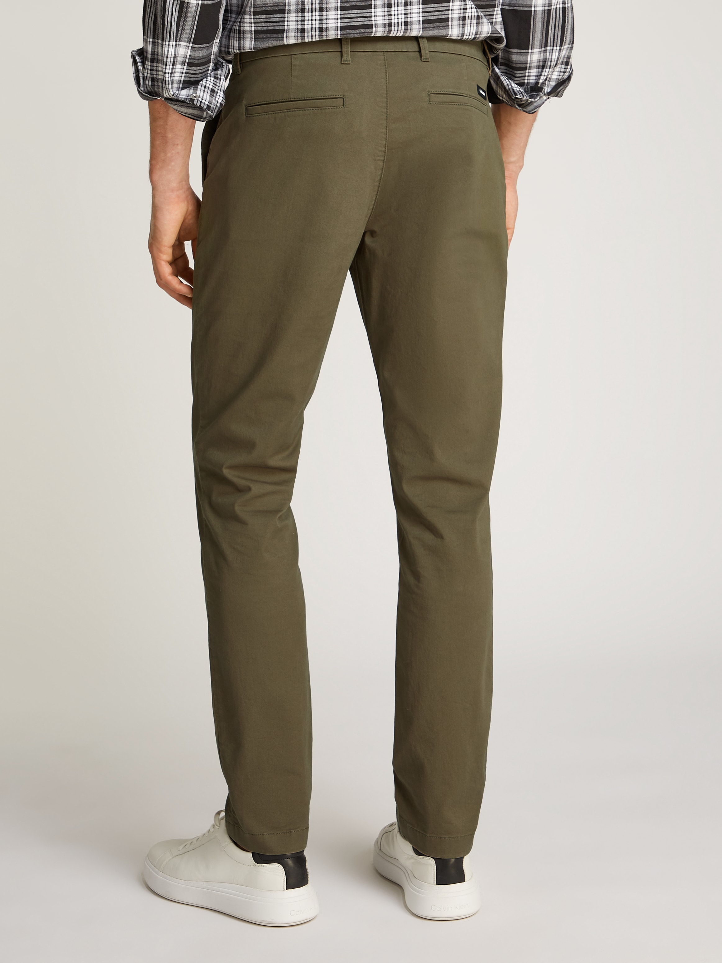 Calvin Klein Chinohose »MODERN TWILL SLIM CHINO«, mit Logoprägung