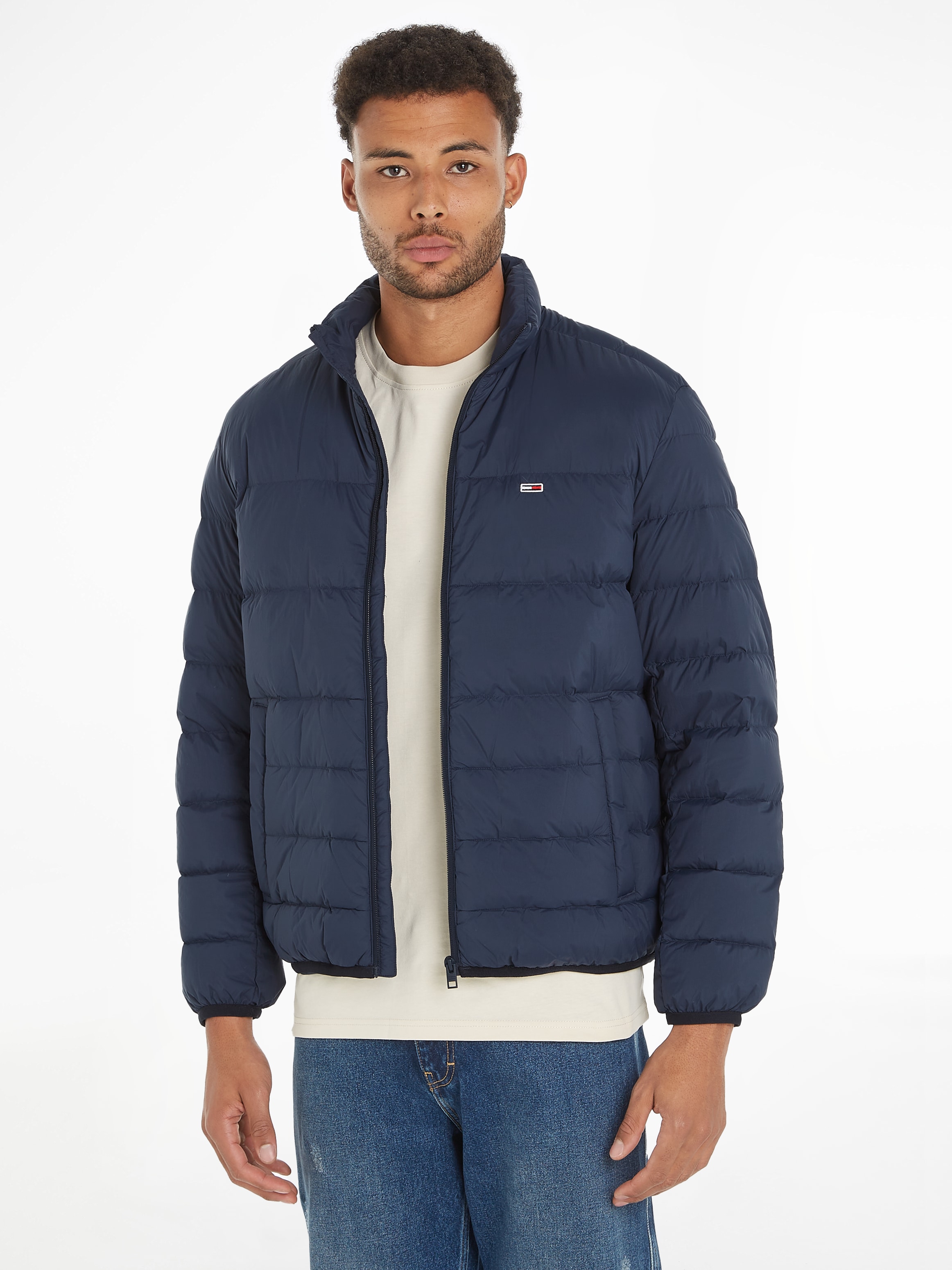 Tommy Jeans Steppjacke »TJM LIGHT DOWN JACKET«, mit Logostickerei