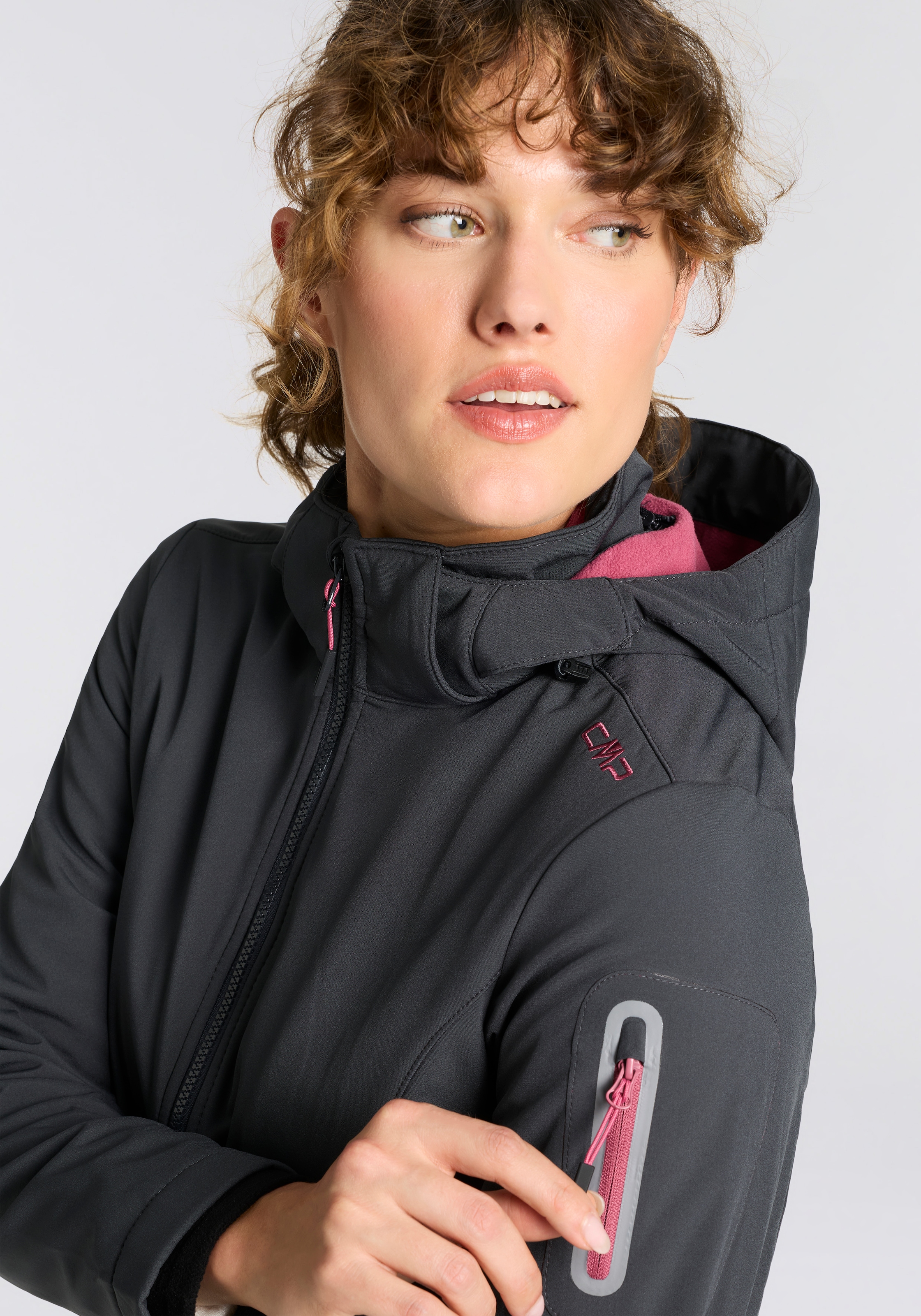 CMP Veste softshell »WOMAN JACKET ZIP HOOD« 1 cuis tlg. Wärmend & wind- & wasserabweisend, Übergangsjacke