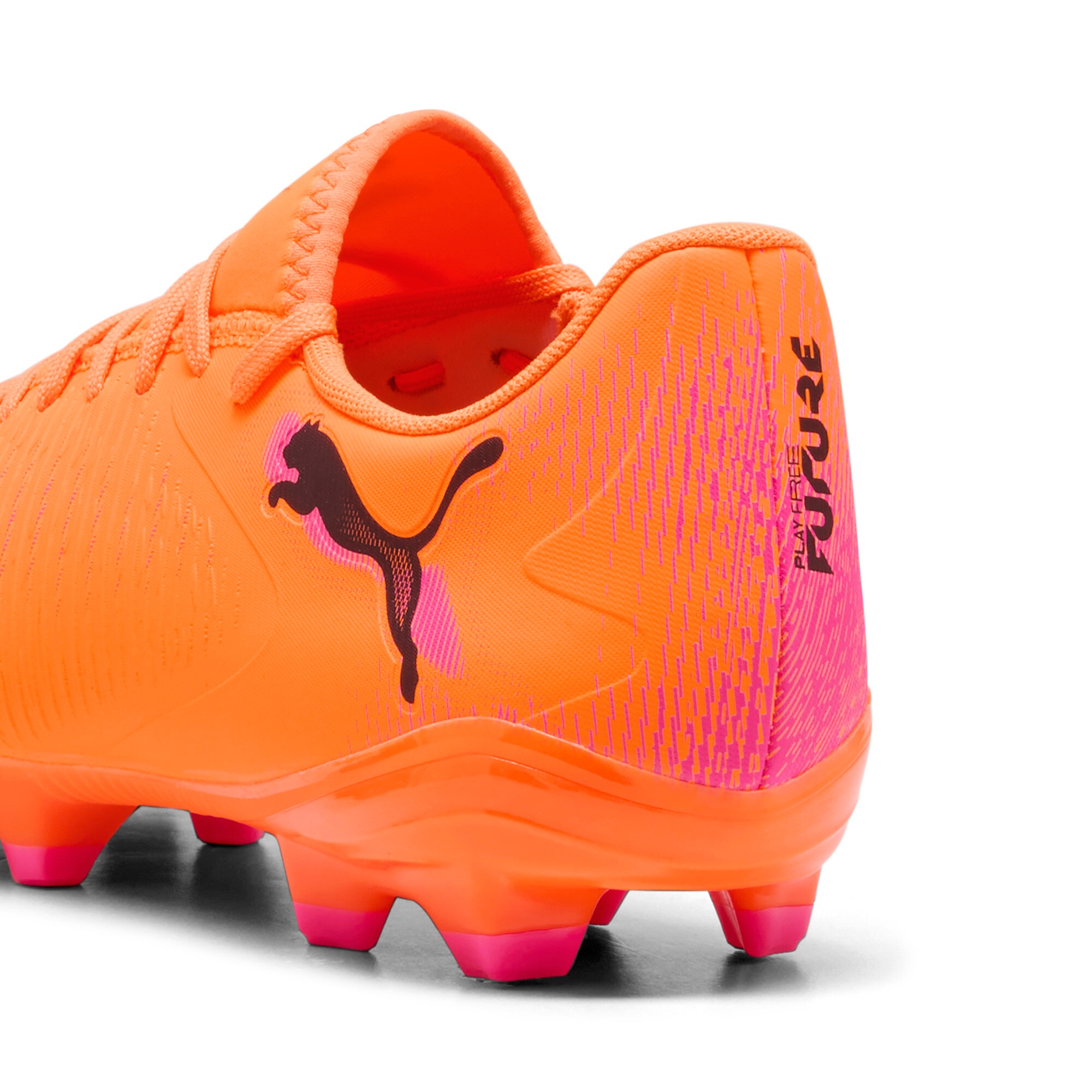 PUMA Fussballschuh »FUTURE 8 PLAY FG/AG«  mit synthetischem Obermaterial, mit geprägten Linien am Vorderfuss