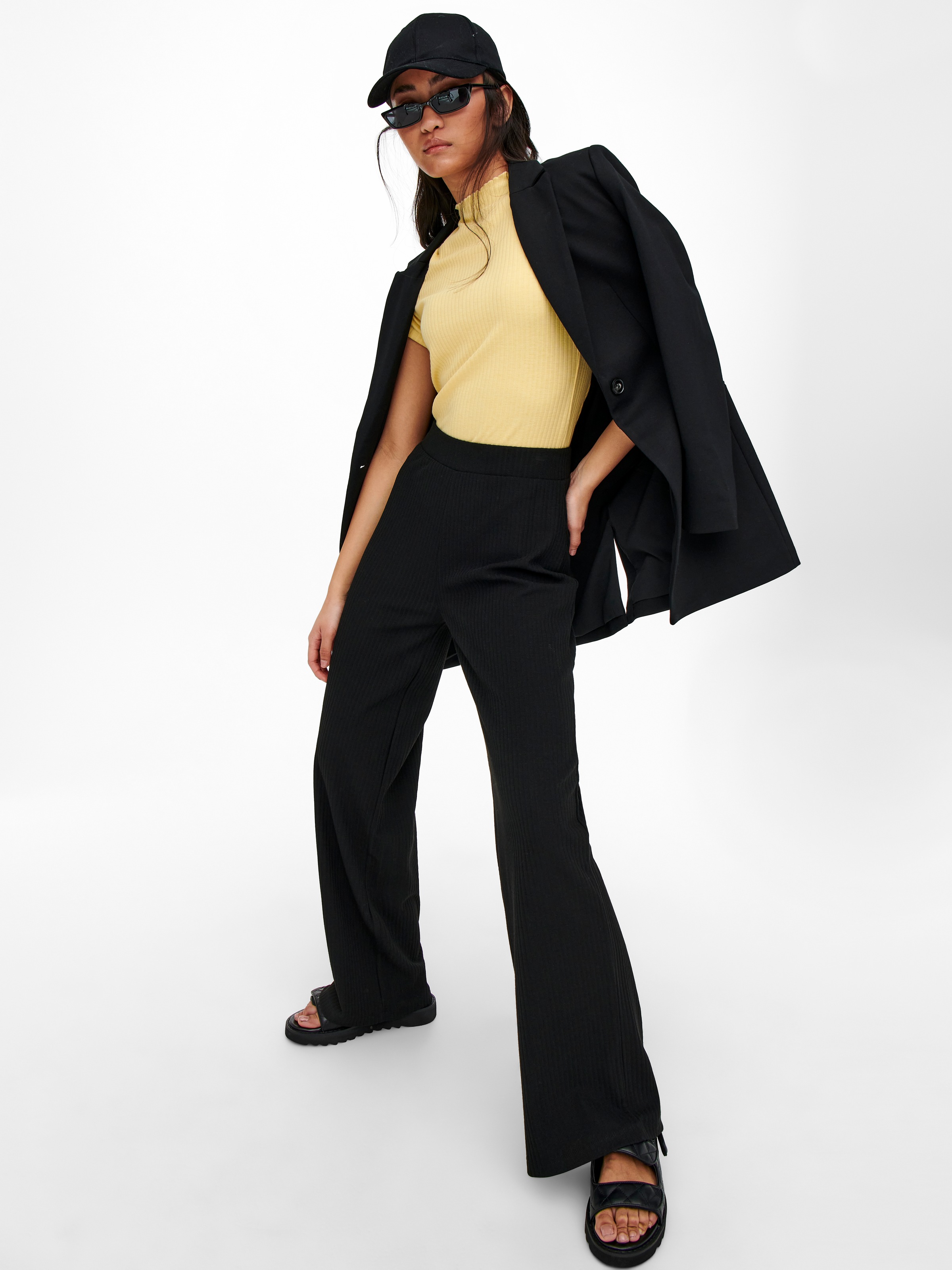 ONLY Pantalon en jersey »ONLEMMA – Weite Hose mit Gummizug und softer Ripp-Qualität«  weiter Schnitt, elastischer Bund, modisch, unifarben, Jersey