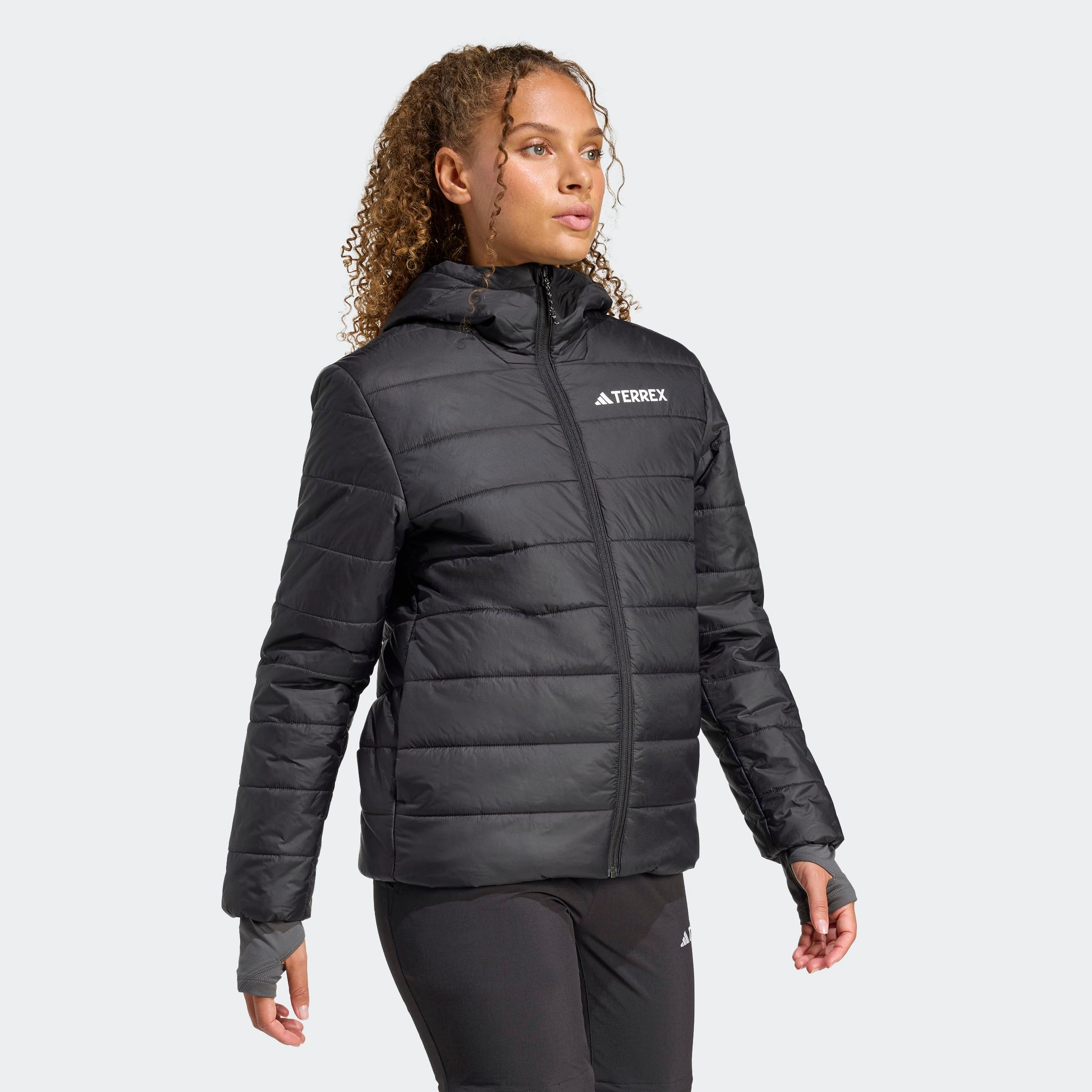 adidas TERREX Veste matelassée »MULTI ESSENTIALS CLIMAWARM ISOLIERTE« mit Kapuze wärmend durch Climawarm Technologie, mit Kapuze