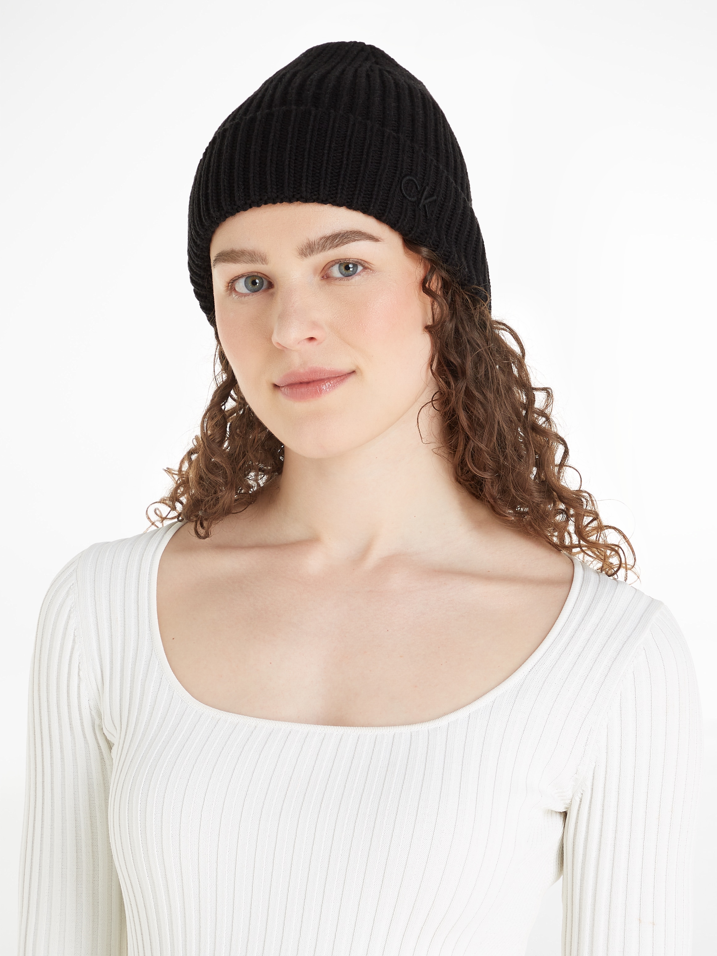 Beanie »CK EMBROIDERY COTTON RIB BEANIE«, mit Logostickerei