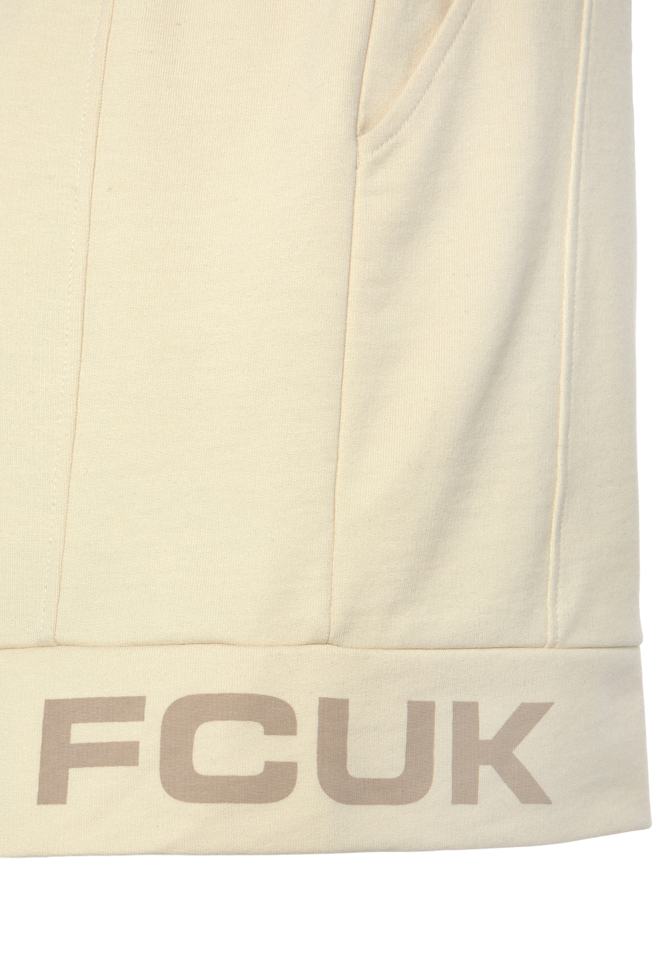 FCUK Sweatshorts, mit Längsteilungsnaht und Logoschriftzug, Loungewear