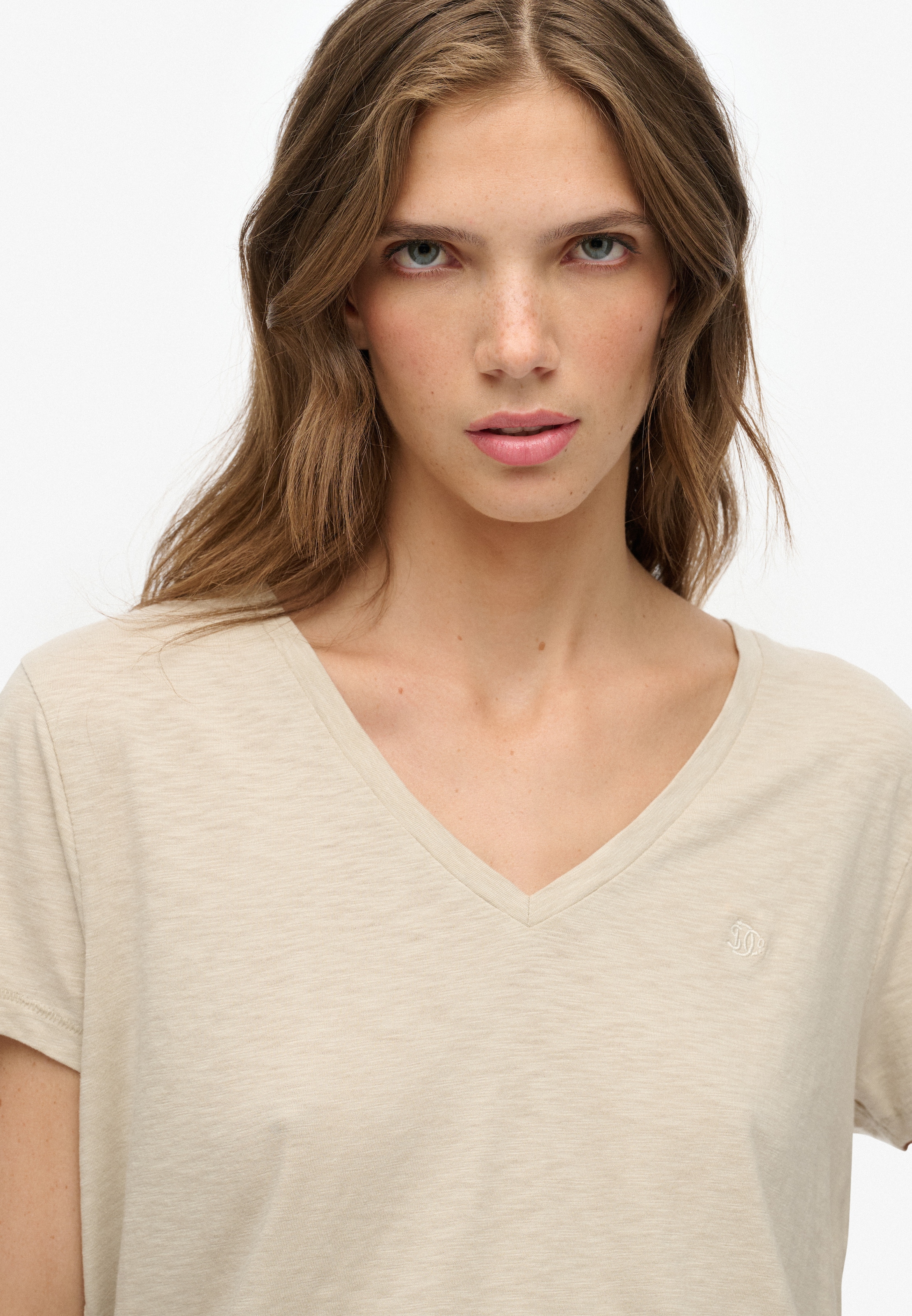 Superdry T-shirt »STUDIOS SLUB EMB VEE TEE« Baumwollmischung, relaxed fit