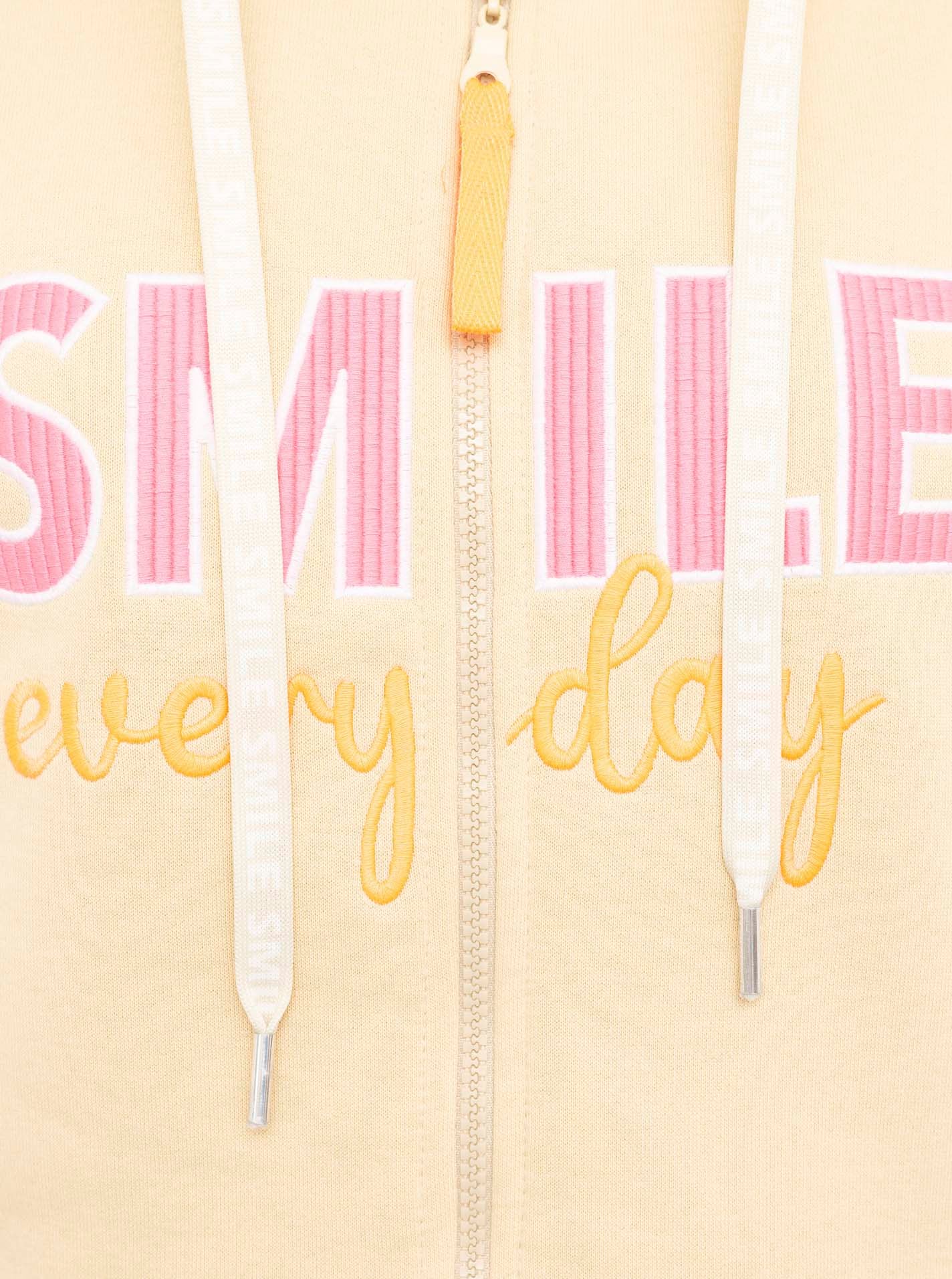 Zwillingsherz Jerseymantel »"Smile everyday"«, mit grosser SMILE Stickerei und positiver Botschaft