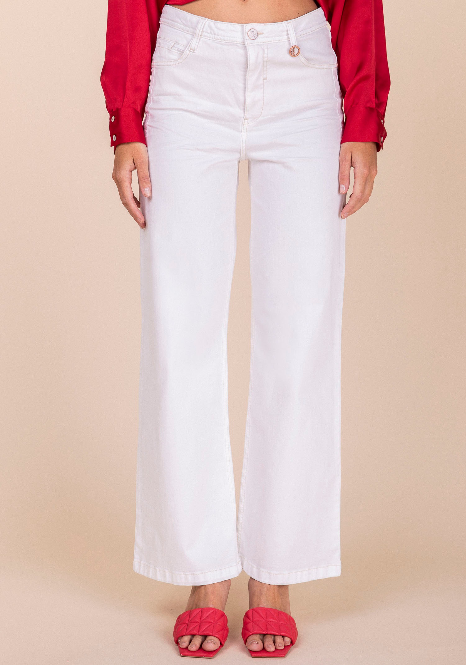 Image of BLUE FIRE Weite Jeans »Judy Flare«, mit Stretch für den perfekten Sitz bei Ackermann Versand Schweiz