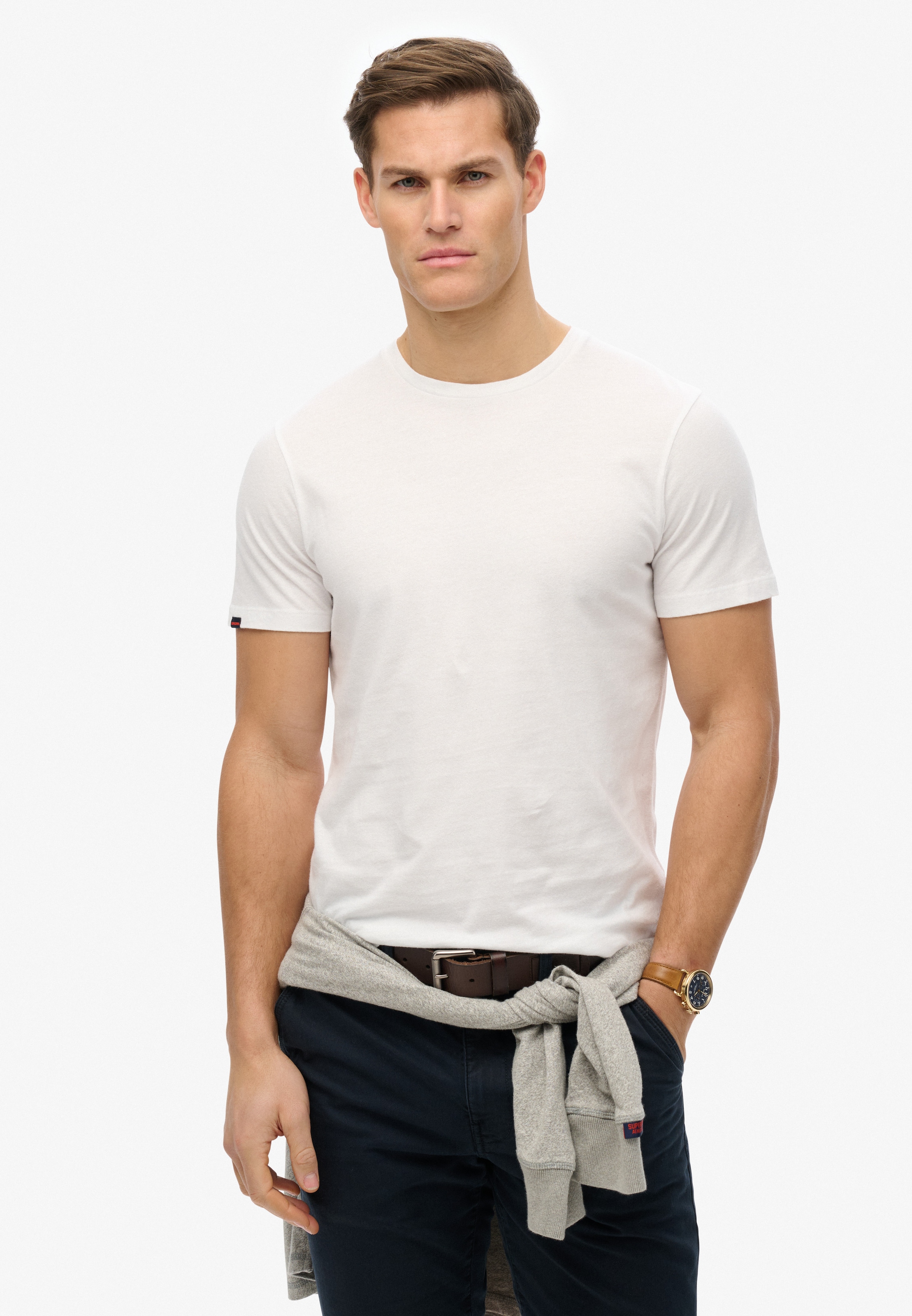 Image of Superdry Rundhalsshirt "CLASSIC ESSENTIAL TEE" Relaxed Fit, aus Baumwolle und Single Jersey, mit Rundhalsausschnitt