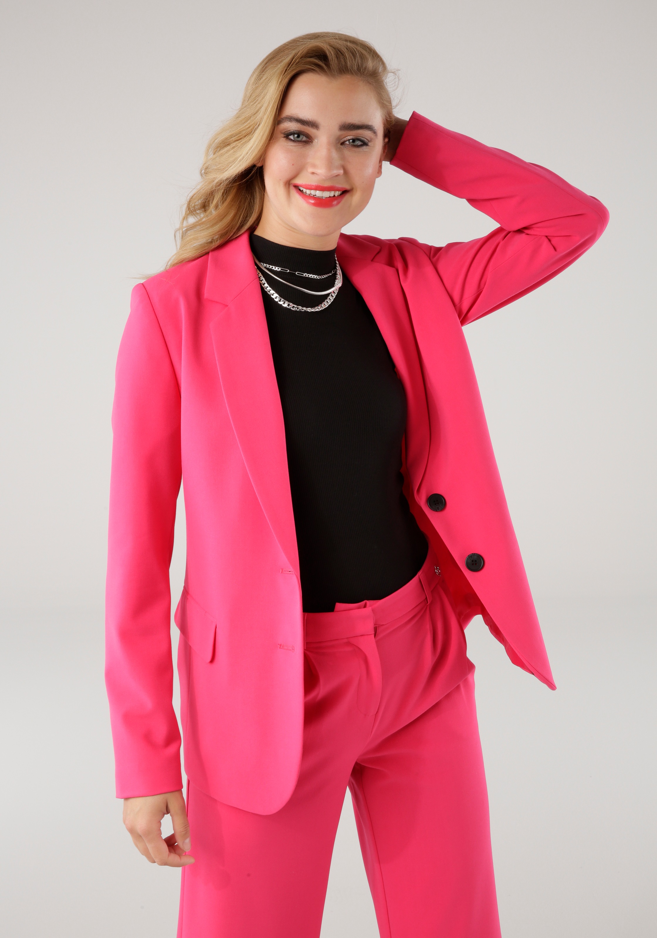 Image of Tamaris Kurzblazer, in Trendfarbe bei Ackermann Versand Schweiz