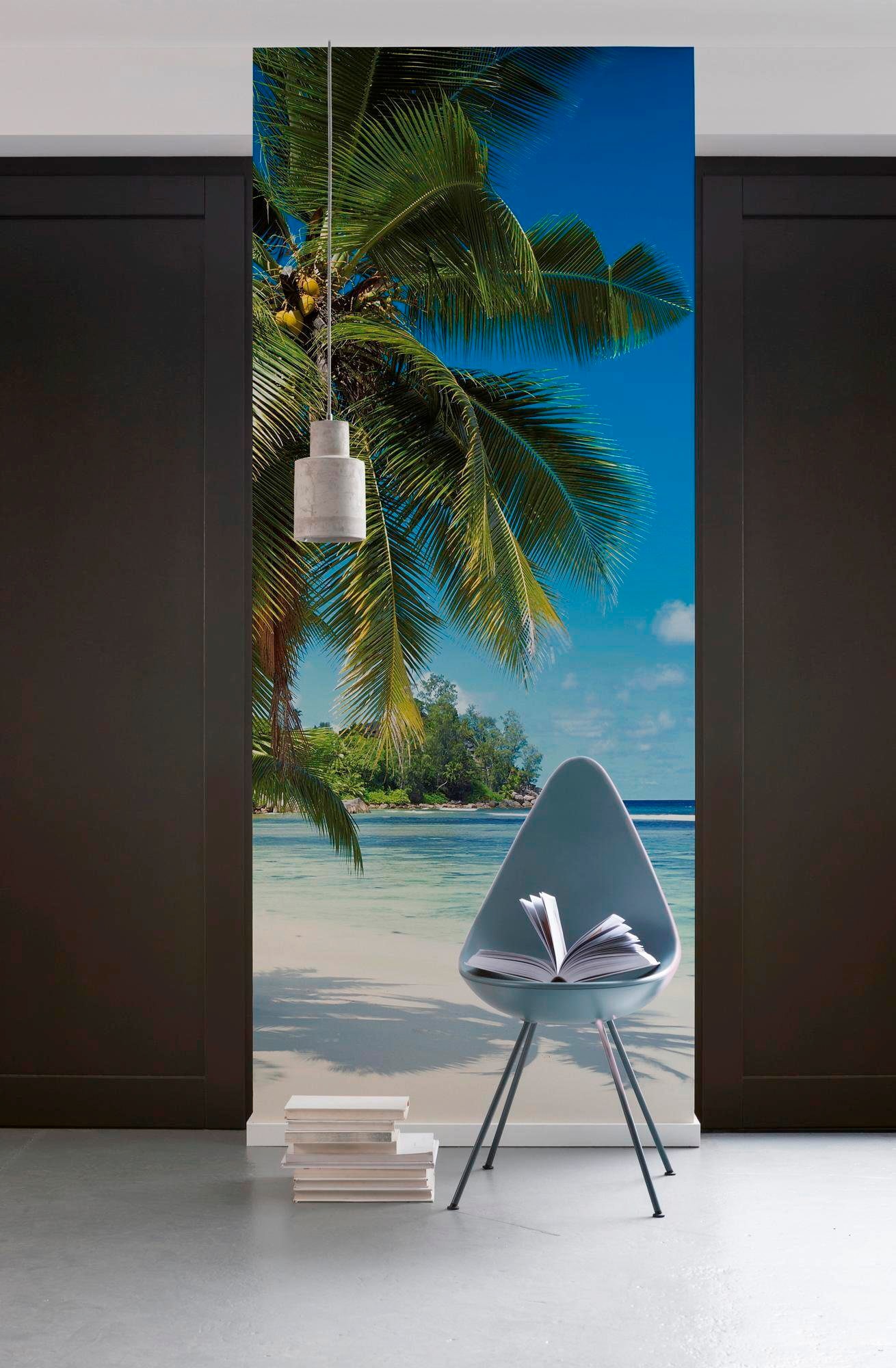 Komar Vliestapete »Digitaldruck Vlies - Coconut Bay - Grösse 100 x 280 cm«, bedruckt, Wohnzimmer, Schlafzimmer