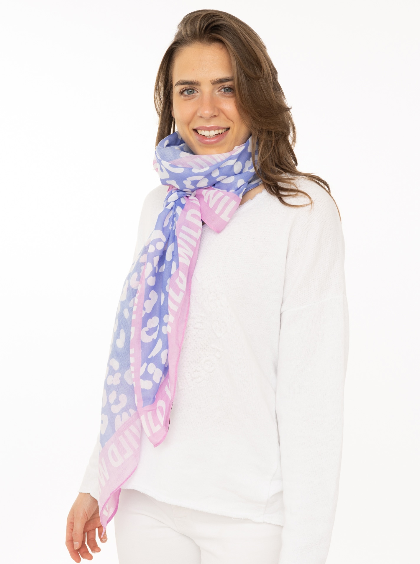 Zwillingsherz Écharpe »"Leo Dreams"« Leomuster und Schriftzug, transparenter Look