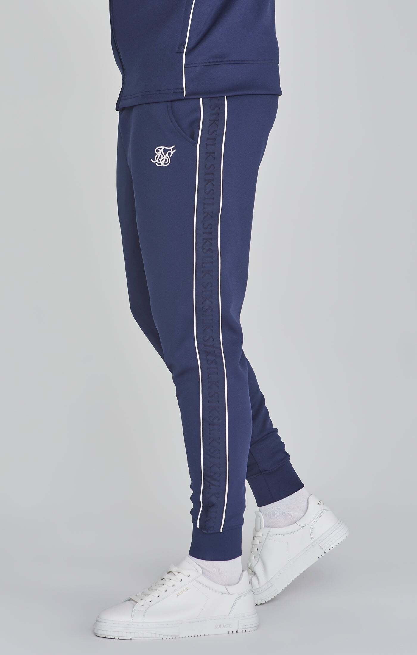 Siksilk Loungeanzug »Siksilk Kleidungsset Hoodie and Joggers Set«