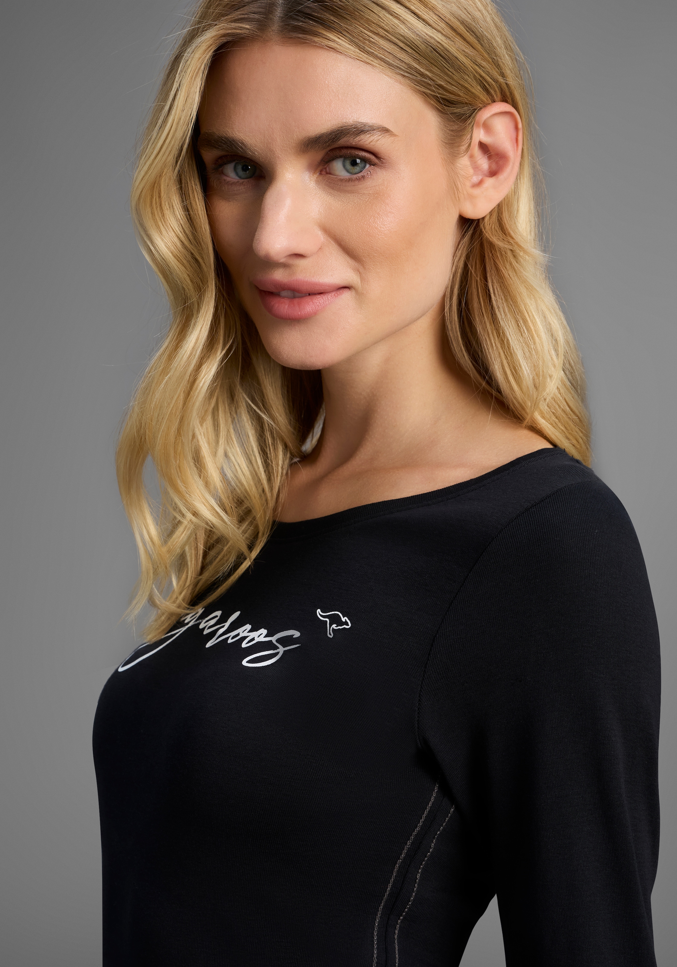 KangaROOS Longsleeve, Langarm, sehr figurbetont, aus Rippware, aus 100% Baumwolle