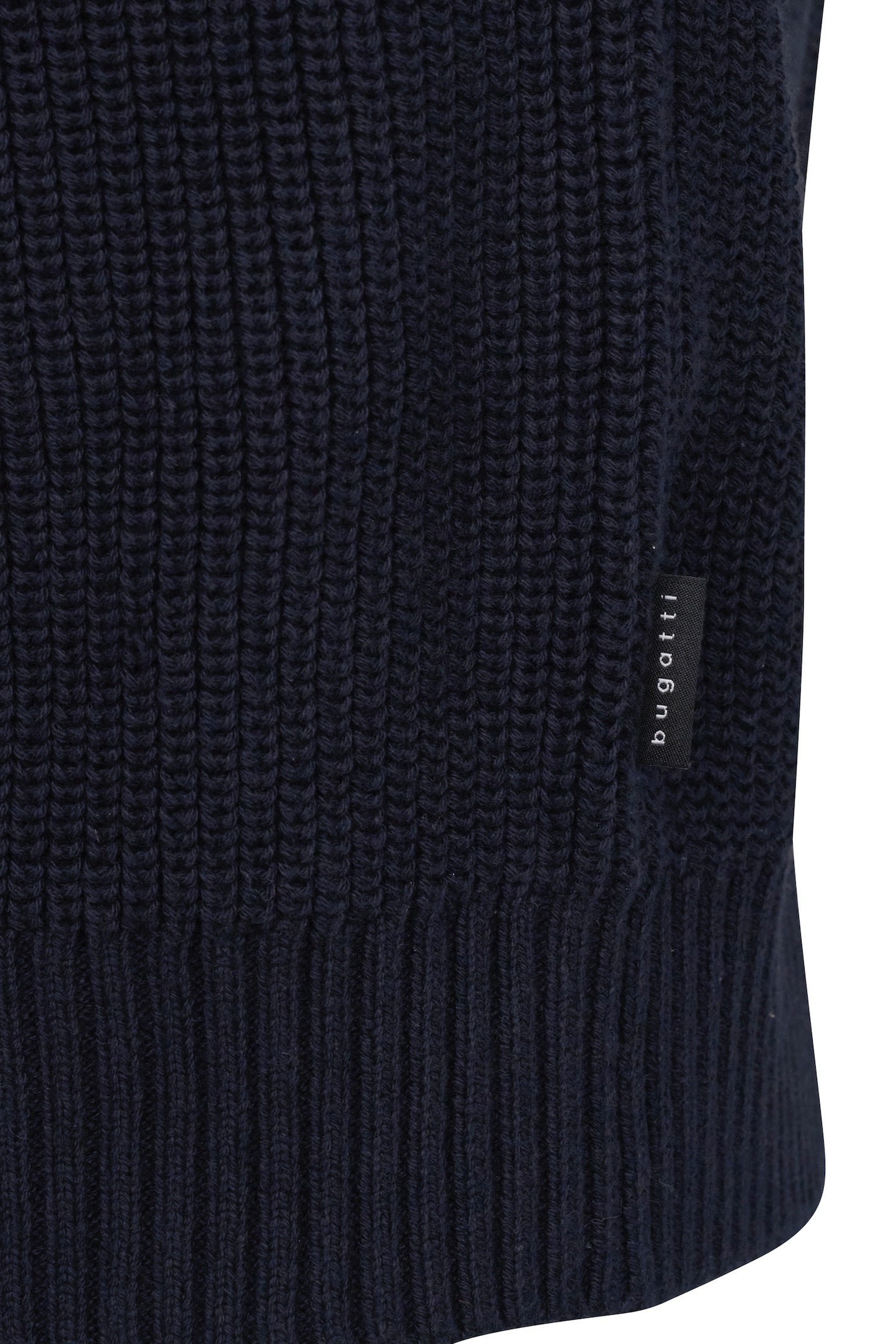 bugatti V-Ausschnitt-Pullover, mit V-Ausschnitt und aus 100 % Baumwolle
