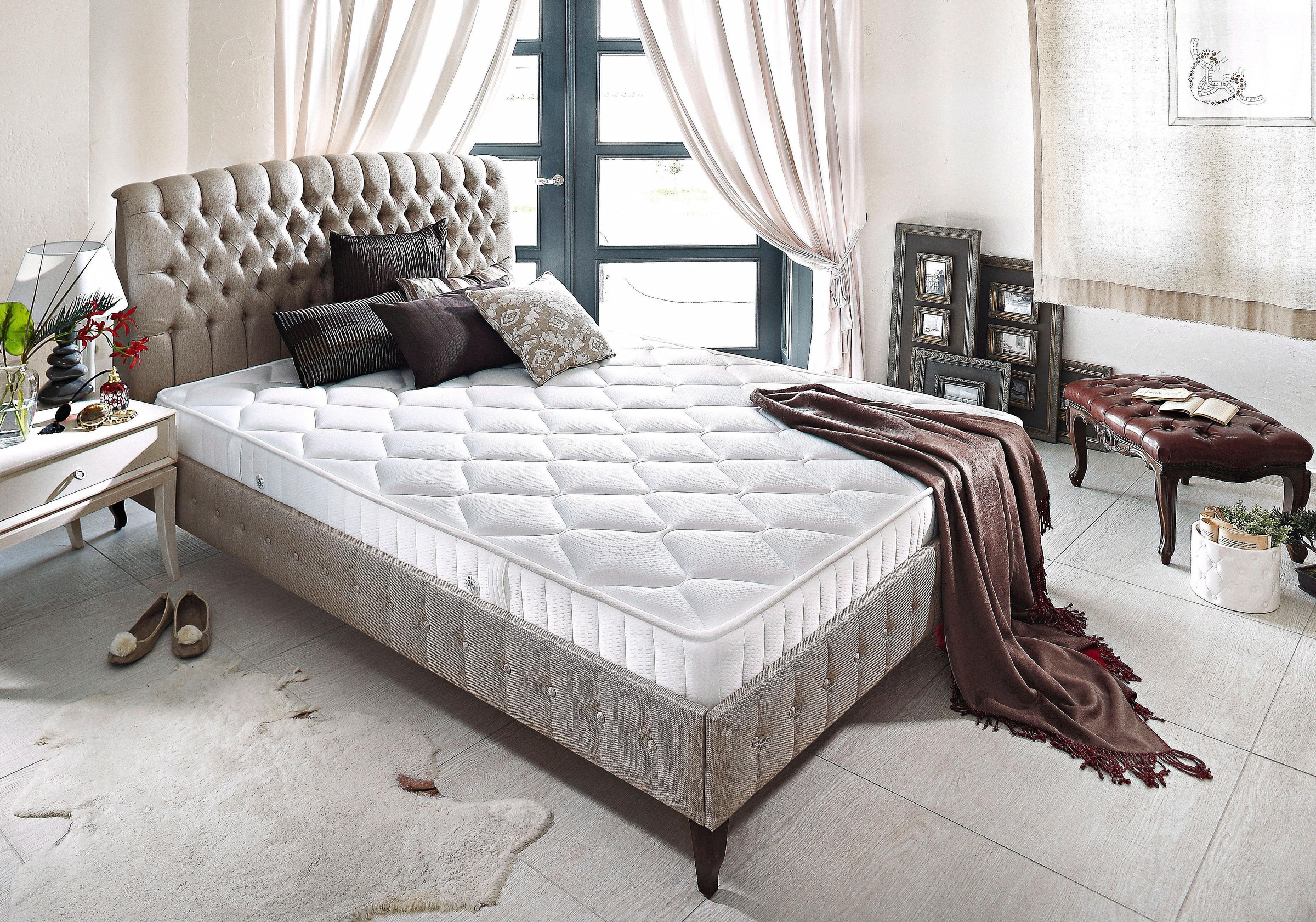 Image of Yatas Bedding Bonnellfederkernmatratze »Yatas Deluxe«, 22 cm cm hoch, (1 St.), doppelt gehärteter Federkern, mit Sommer- und Winterseite bei Ackermann Versand Schweiz