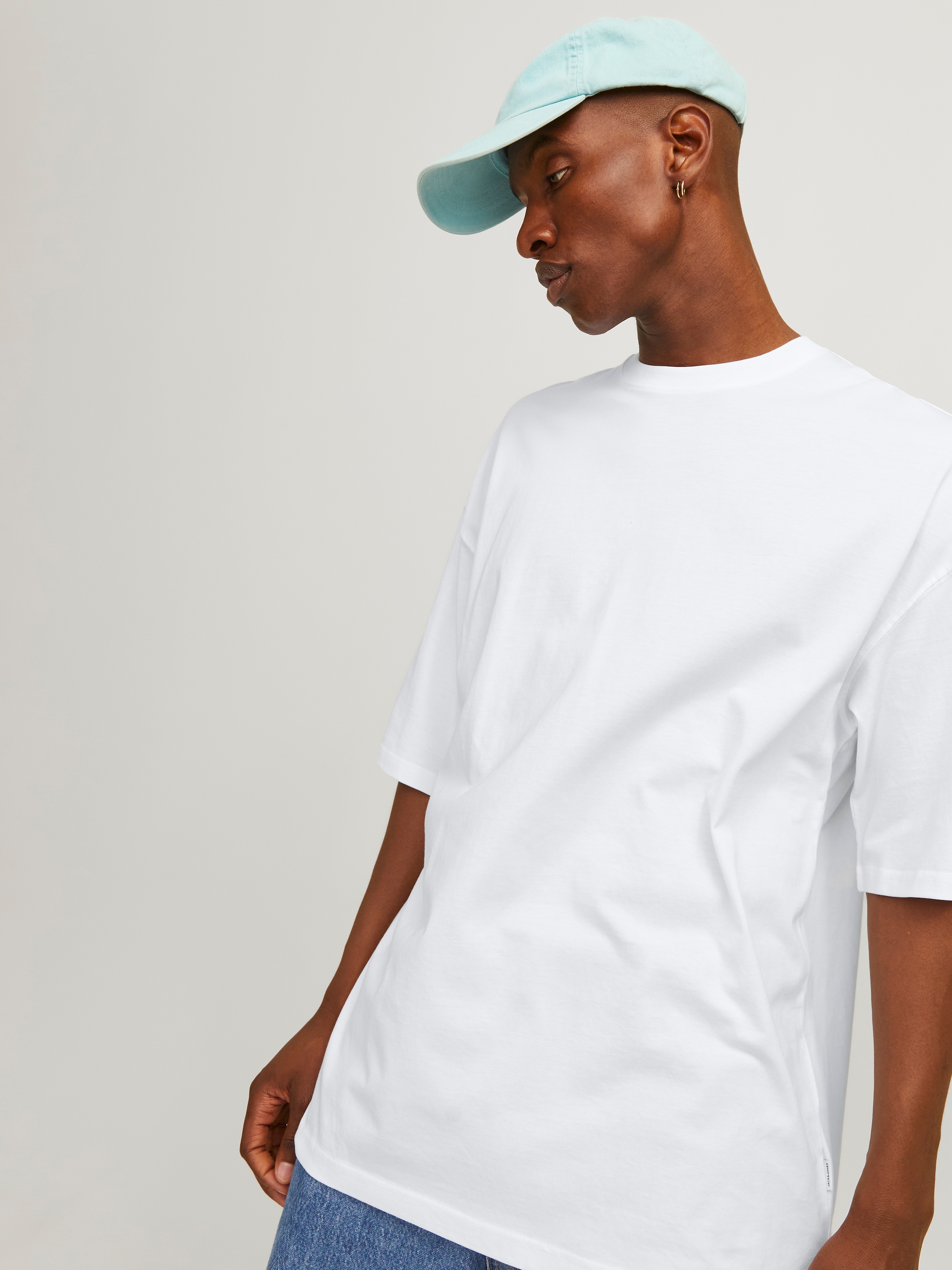 Jack & Jones Rundhalsshirt »JJECHARGE TEE O-NECK NOOS«, mit Rundhalsausschnitt