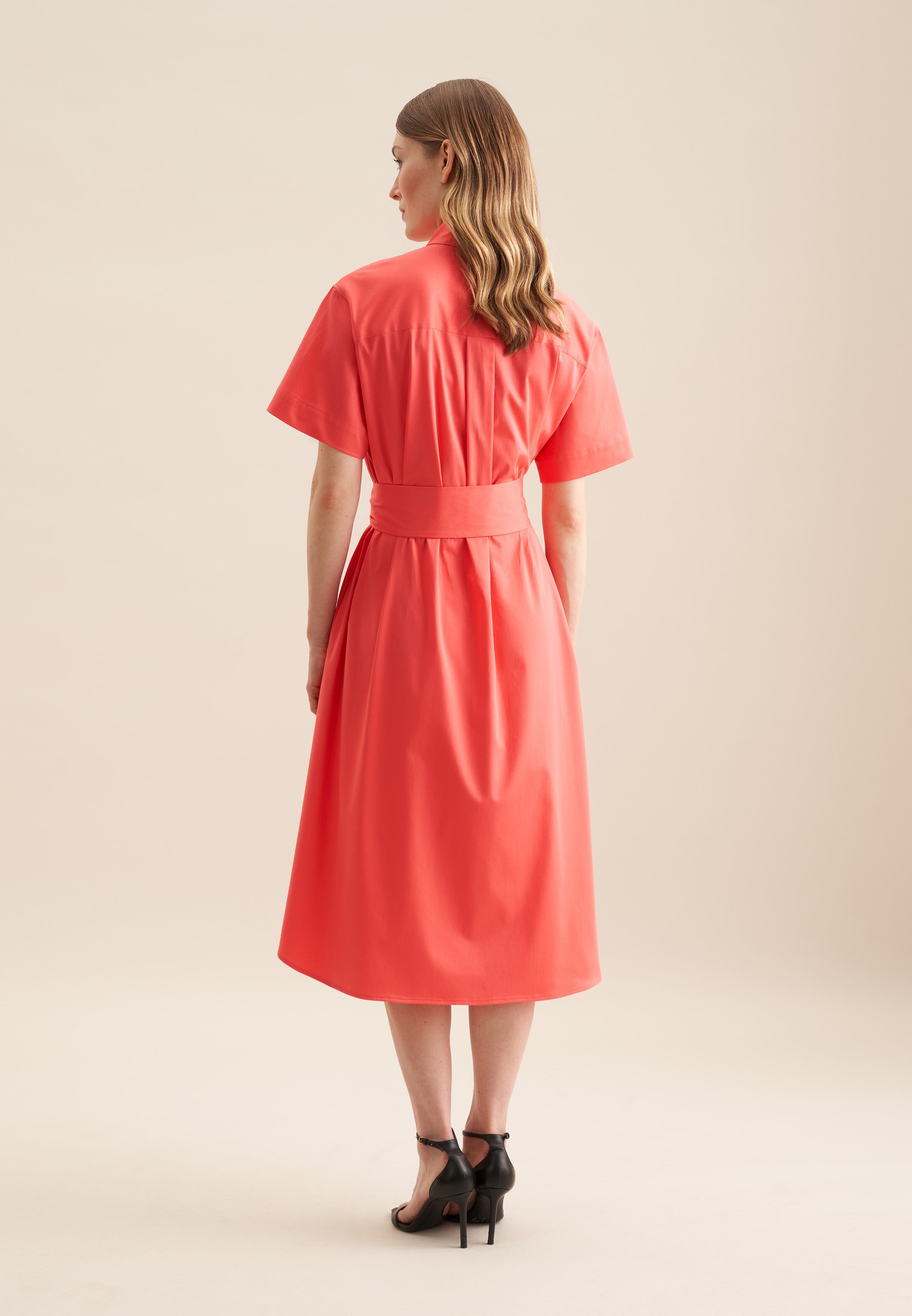 seidensticker Sommerkleid »Schwarze Rose« Kurzarm Kragen Uni