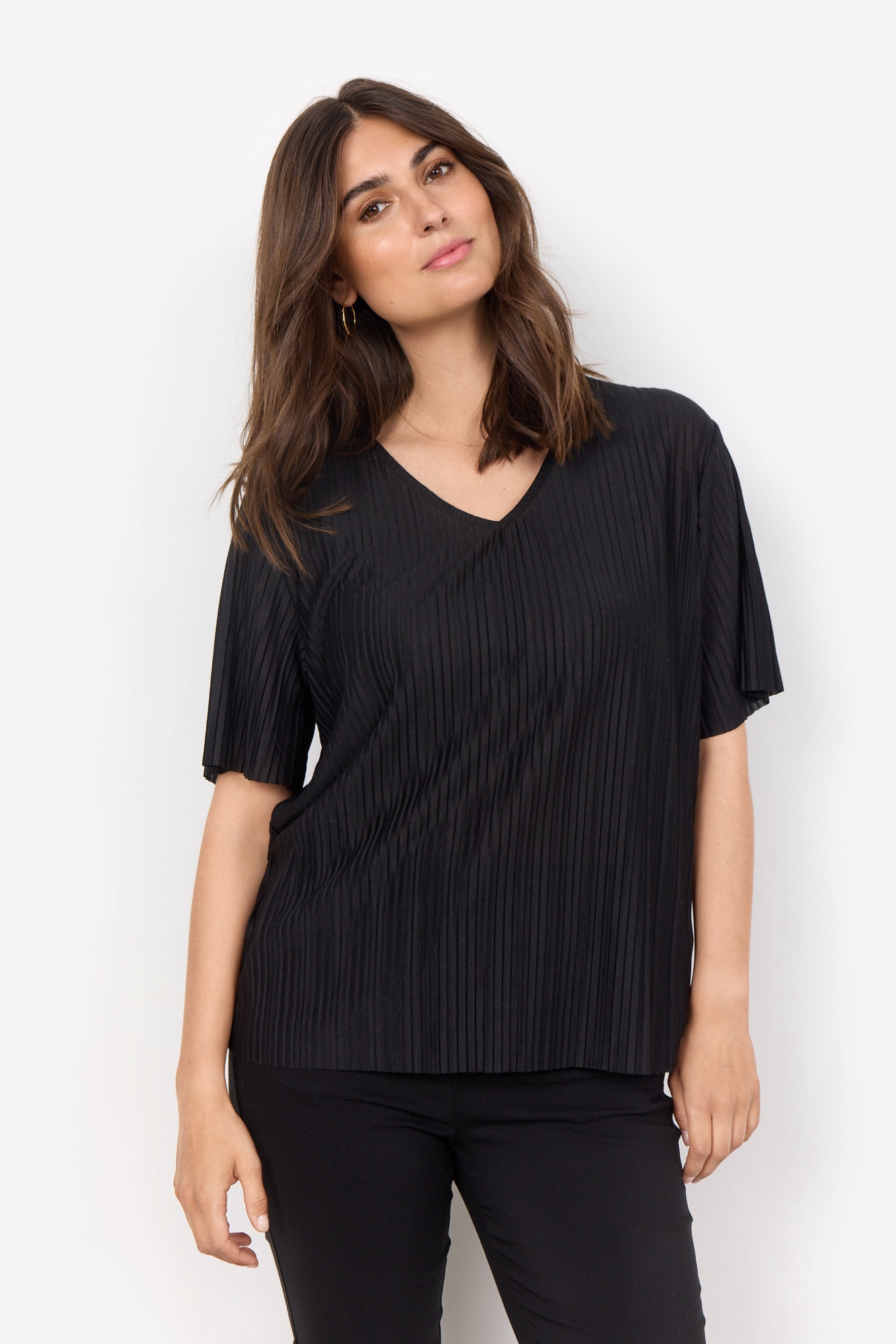 Image of soyaconcept V-Shirt "SC-KIRIT 19" aus Polyester und Viskose, lockere Passform, mit V-Ausschnitt