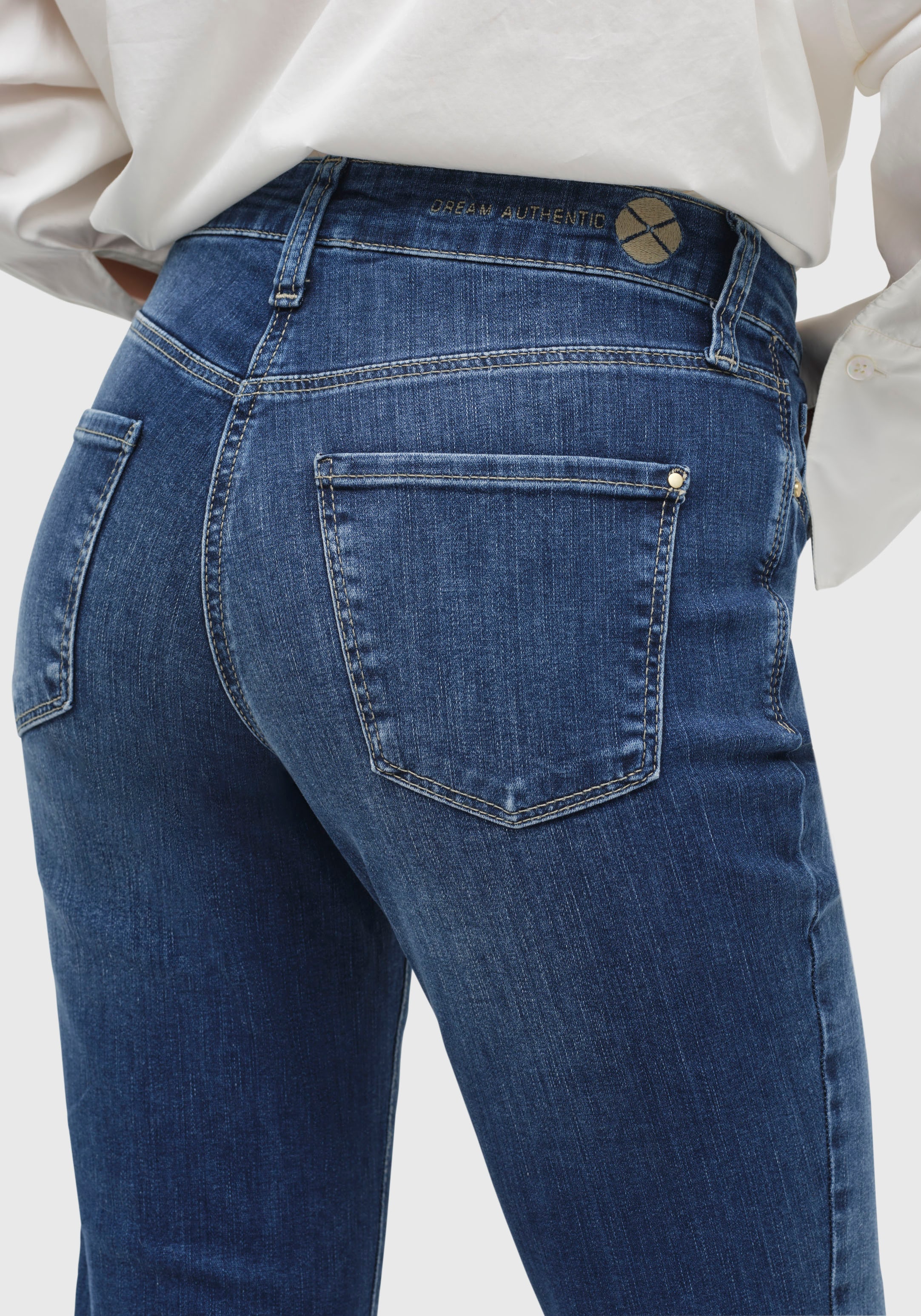 MAC Jeans 3/4 »Dream Kick« ourlet raccourci à la mode et légèrement évasé