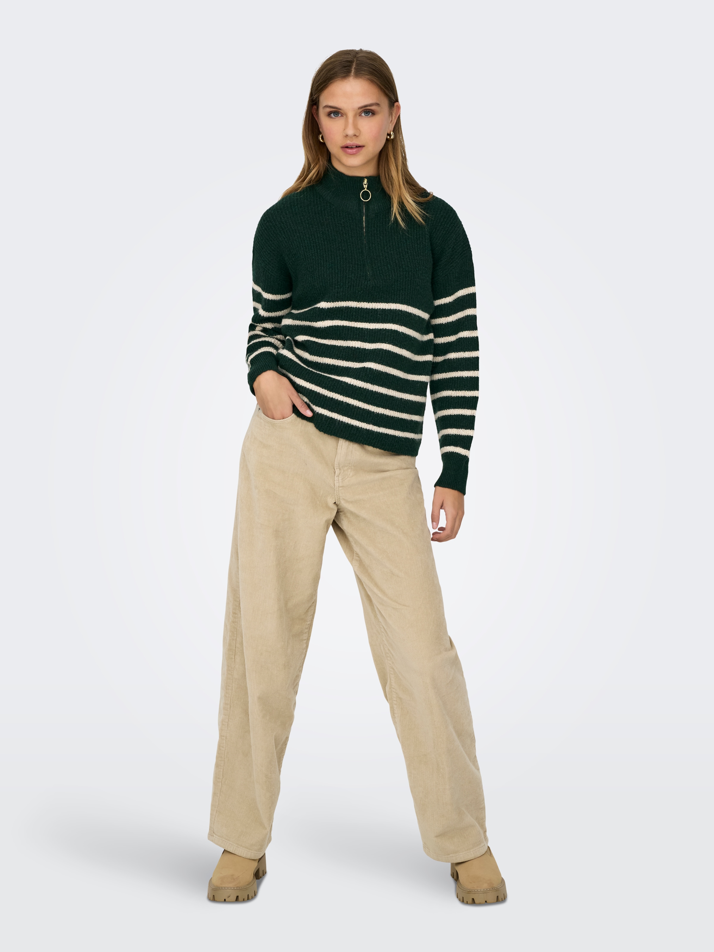 ONLY Pull en tricot »ONLTOKYO L/S ZIP PULLOVER KNT NOOS«