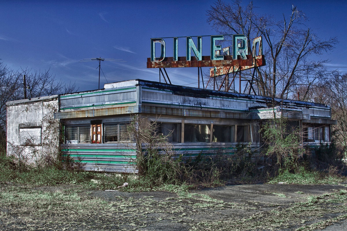 Image of Papermoon Fototapete "VINTAGE DINER-ROUTE 66 VERLASSENER ORT RETRO AMERIKA"