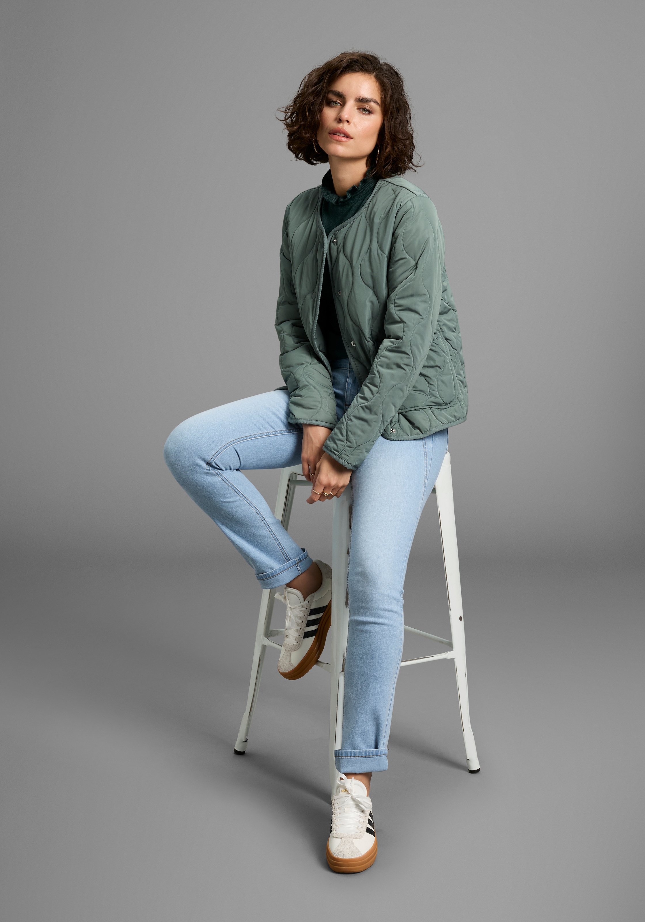 Laura Scott Stehkragenpullover, mit süssem Volant-Ausschnitt - NEUE KOLLEKTION