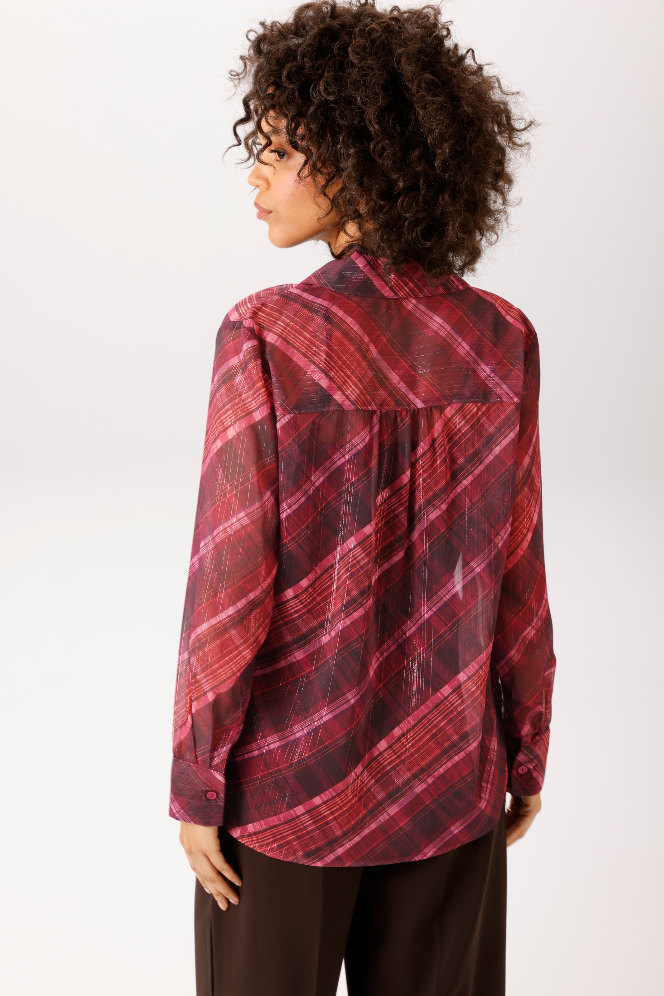Aniston CASUAL Blouse chemise avec fils brillants dans un motif carreaux extravagant - NOUVELLE COLLECTION