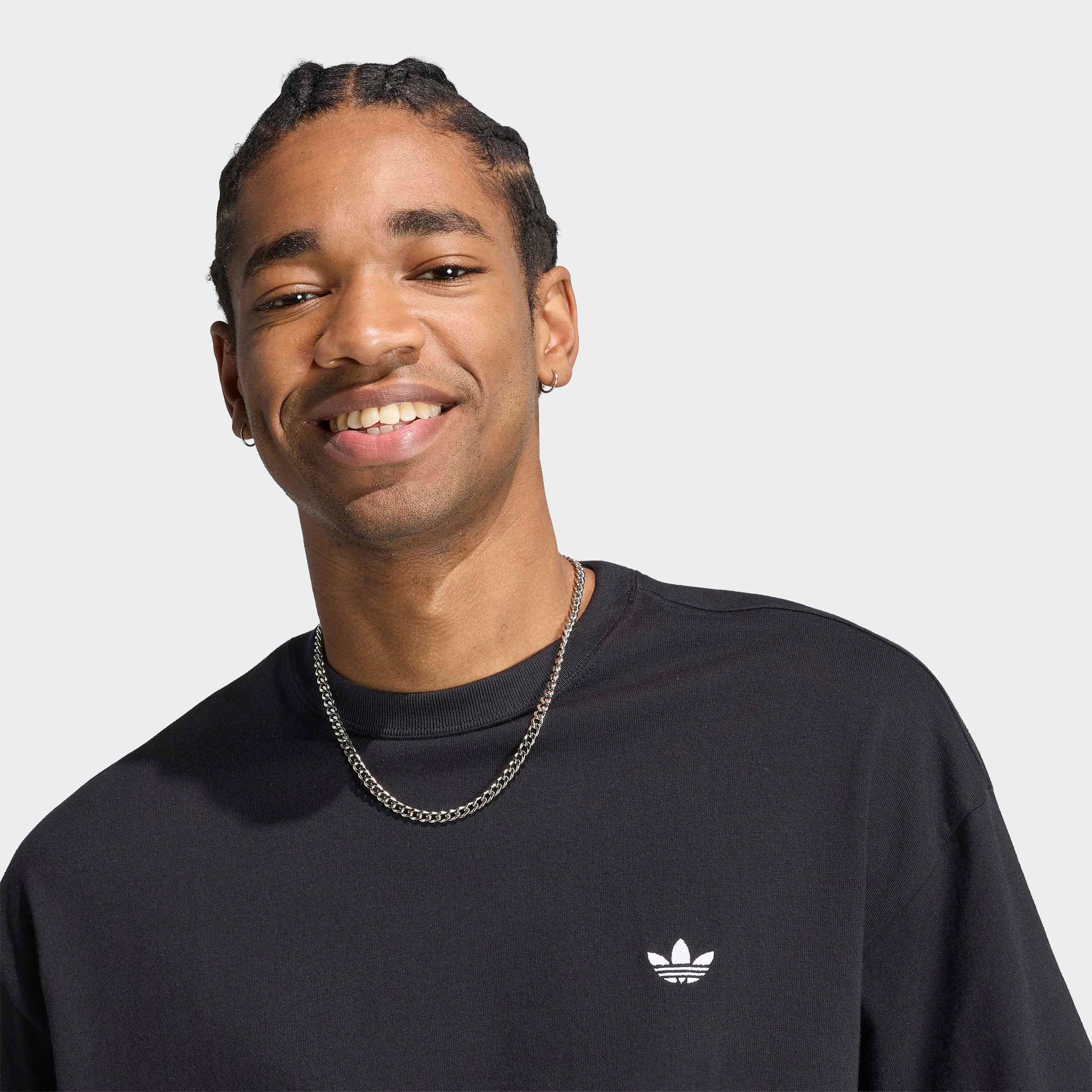 adidas Originals T-Shirt »TREFOIL ESSENTIALS, LOCKER GESCHNITTEN« für Erwachsene, mit Rundhalsausschnitt, ohne Verschluss, aus Baumwolle