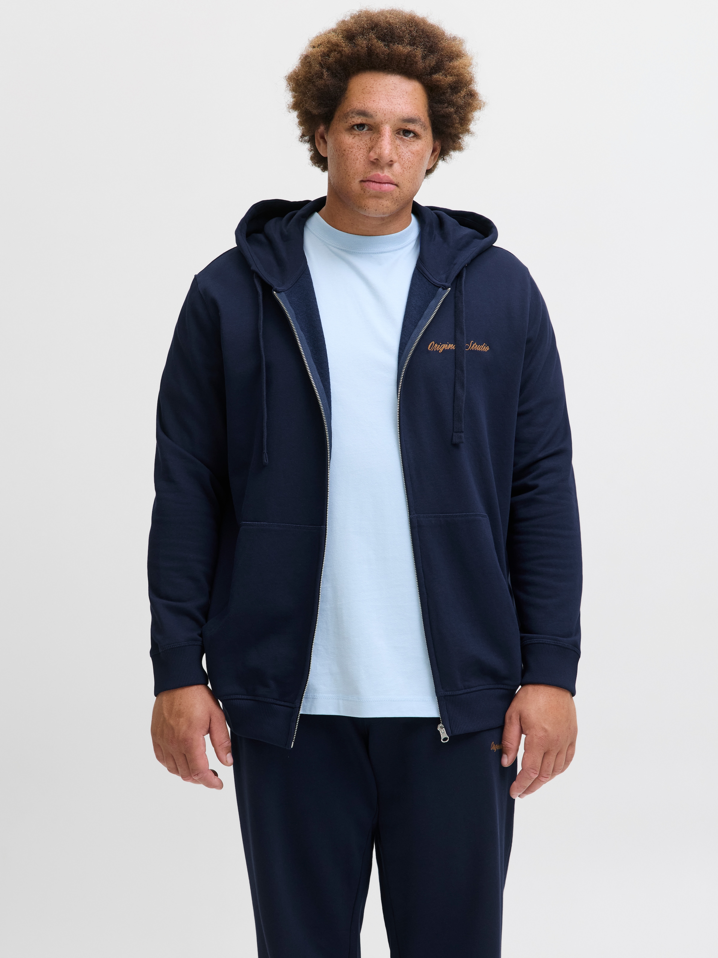 Image of Jack & Jones PlusSize Kapuzensweatshirt "JORNORREBRO EMB SWEAT ZIP HOOD PLS"