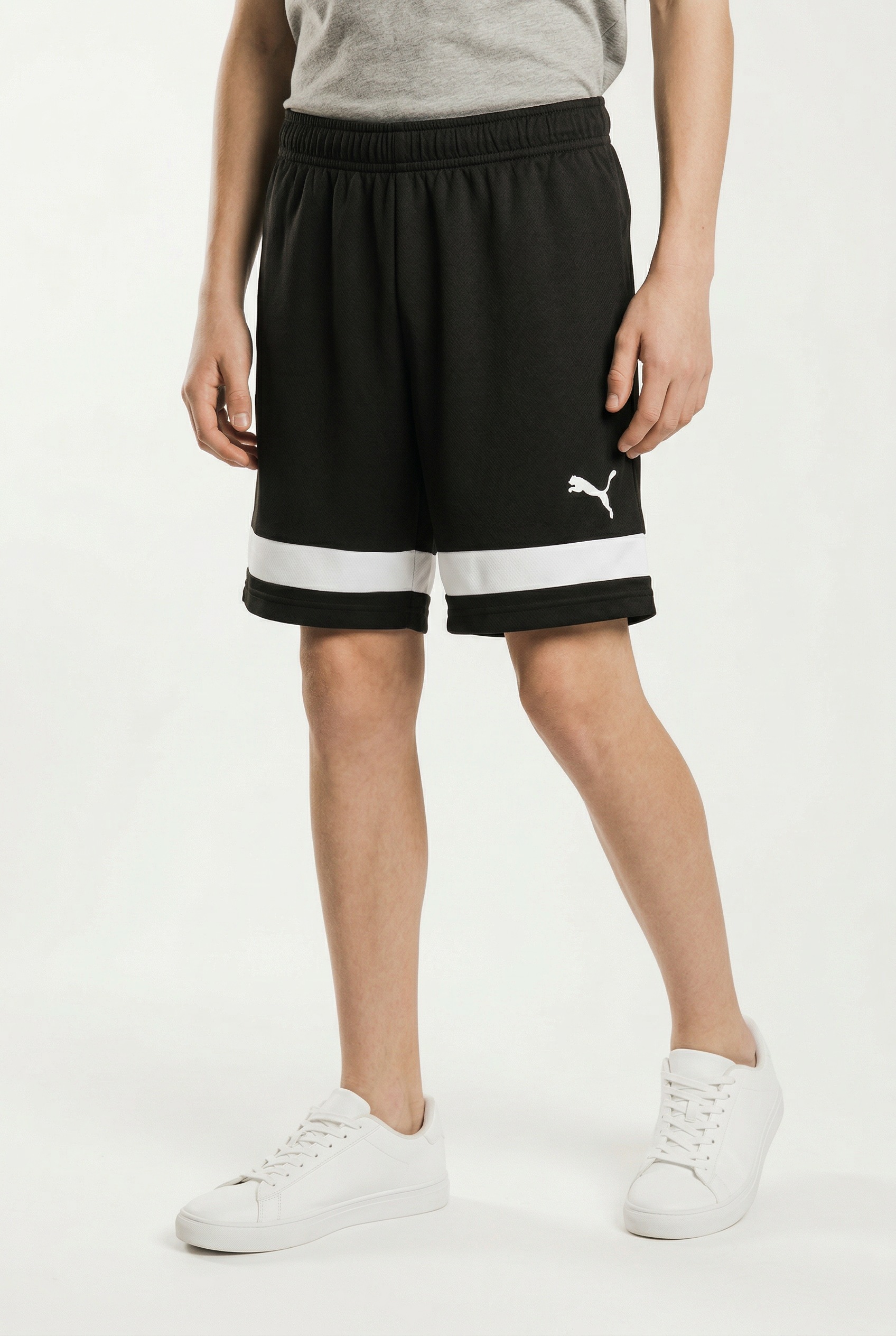 Image of PUMA Trainingsshorts "INDIVIDUALRISE SHORTS JR" mit atmungsaktiven Mesh-Einsätzen, feuchtigkeitsableitend, kniefrei