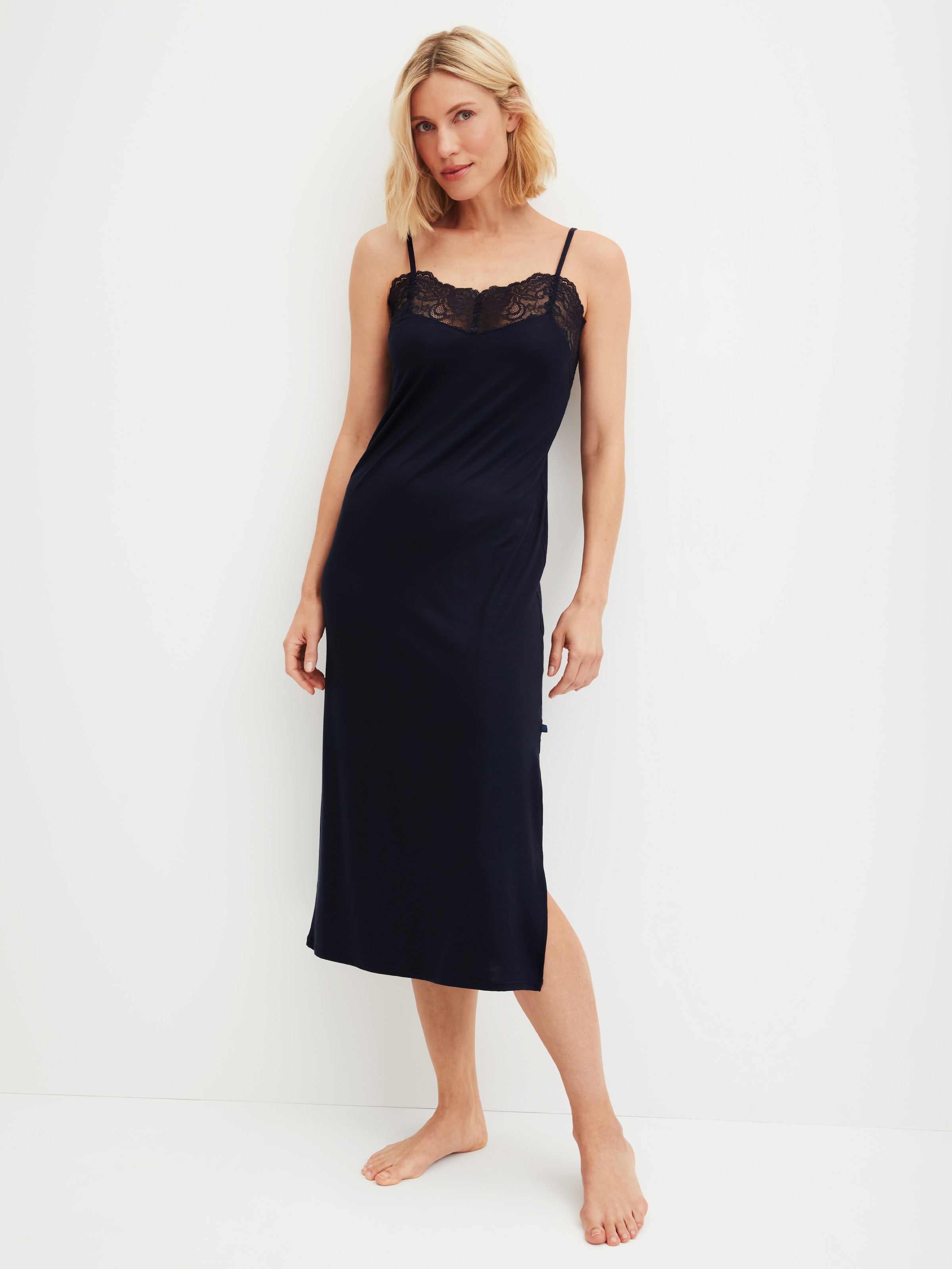 Image of CALIDA Nachthemd "Elegant Dreams" Spaghetti-Träger, weich, Single Jersey Qualität, elegant