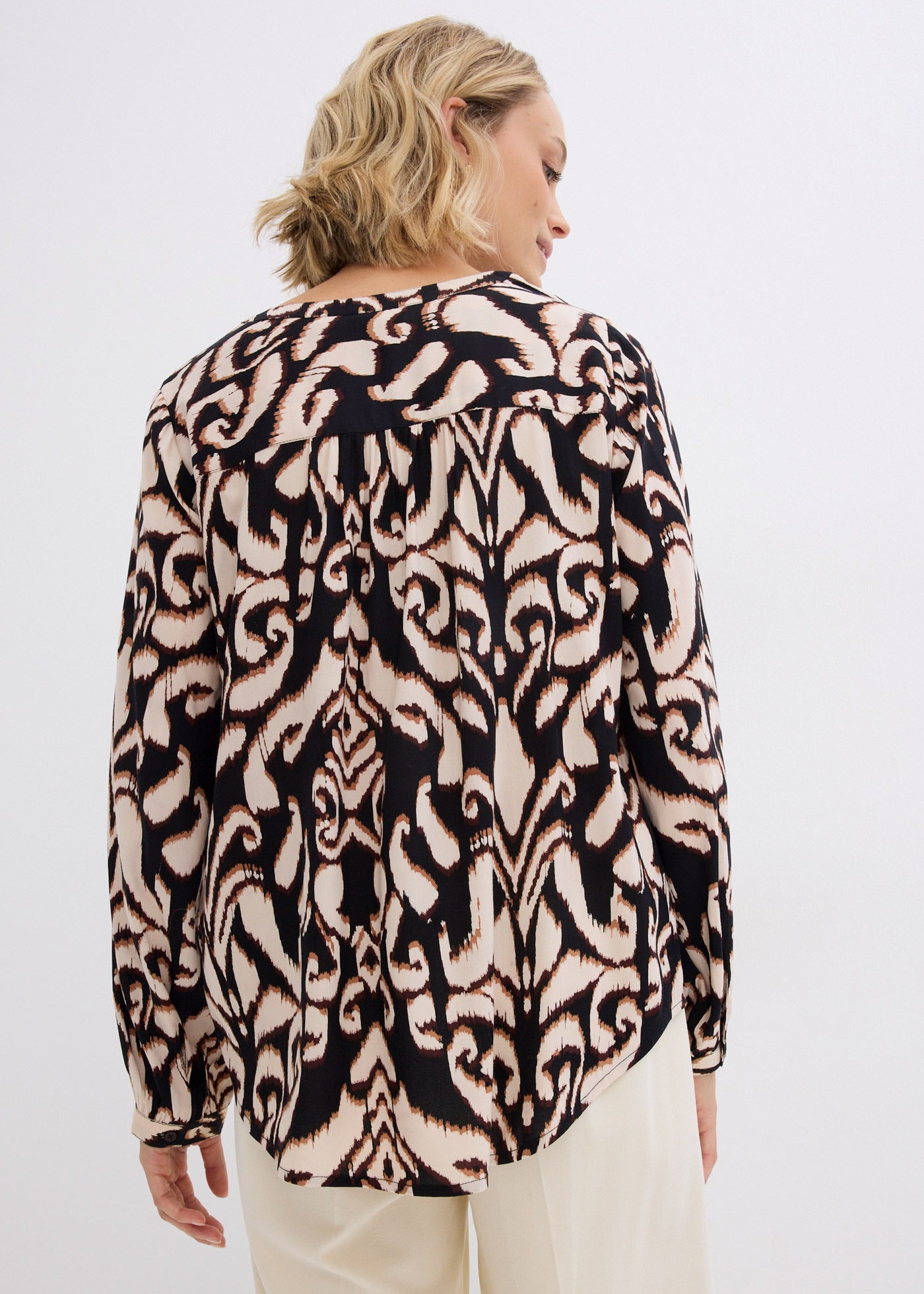 bonprix Tunika »Tunikabluse aus fliessender Viskose« Tunikabluse aus fliessender Viskose