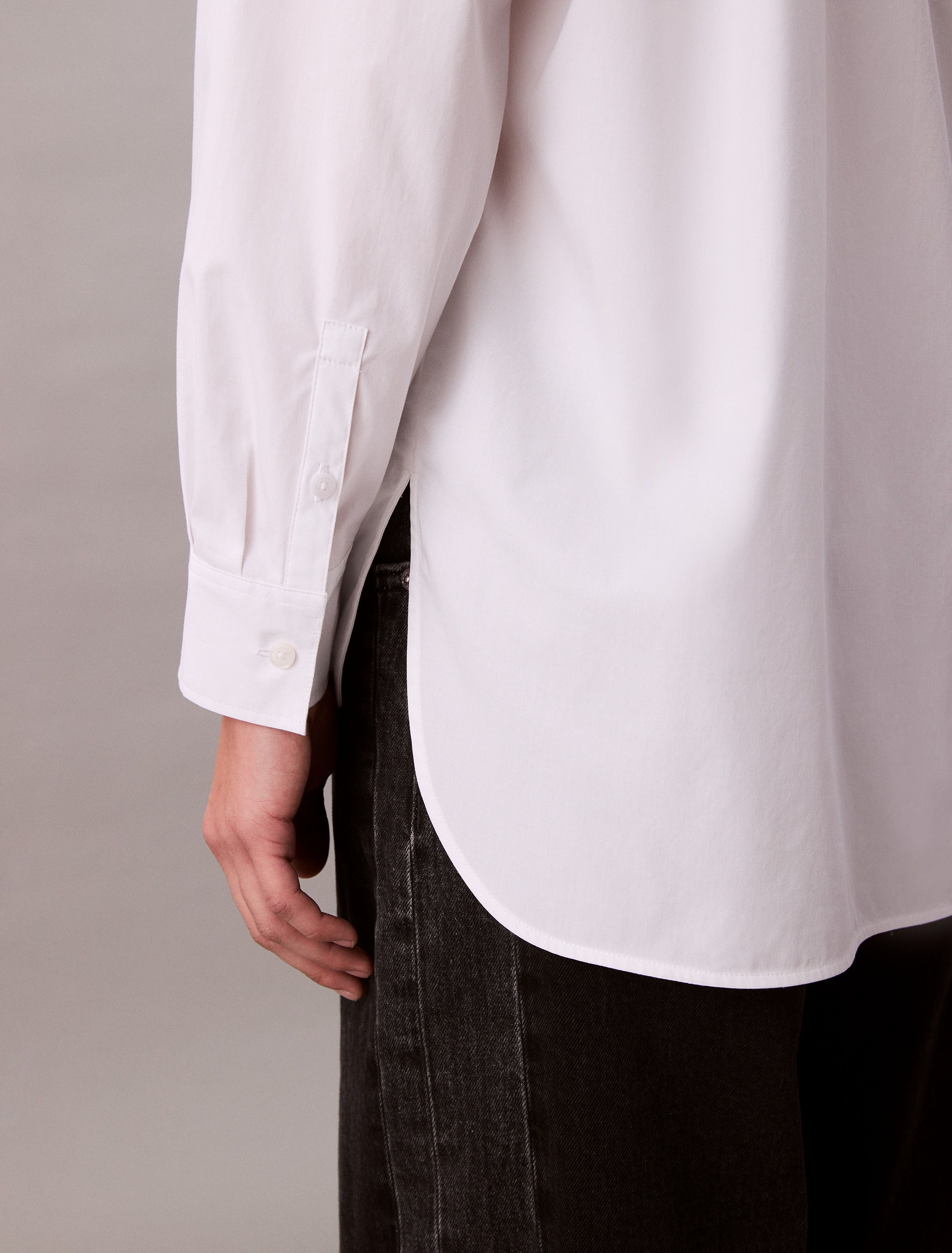 Calvin Klein Jeans Blouse chemise coupe décontractée, broderie sur la poche poitrine