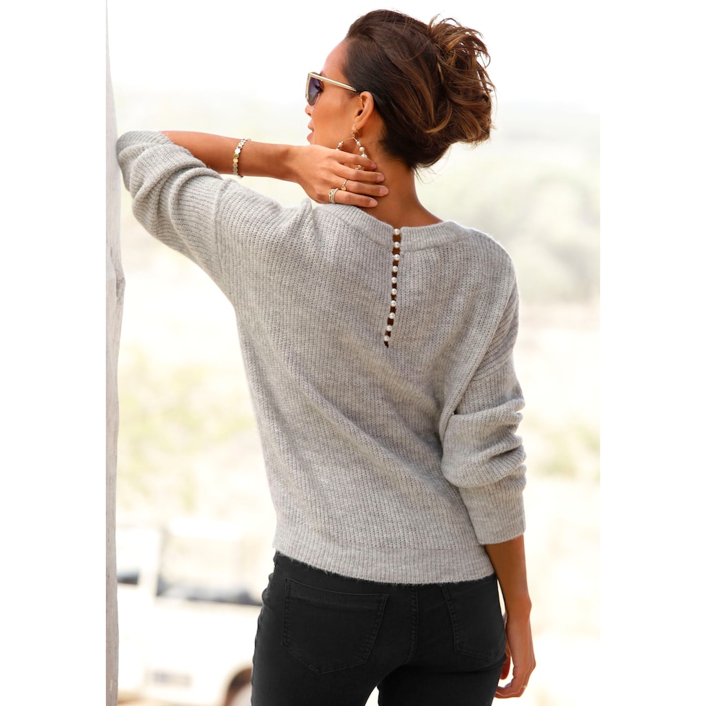 LASCANA V-Ausschnitt-Pullover, mit Zierperlen im Rücken